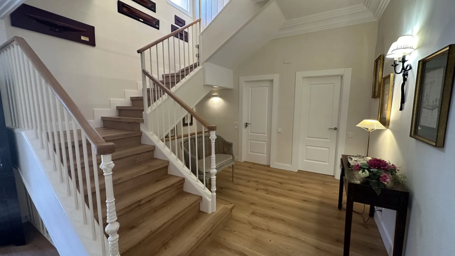 Altos de Puente Romano 5 bedrooms villa for sale