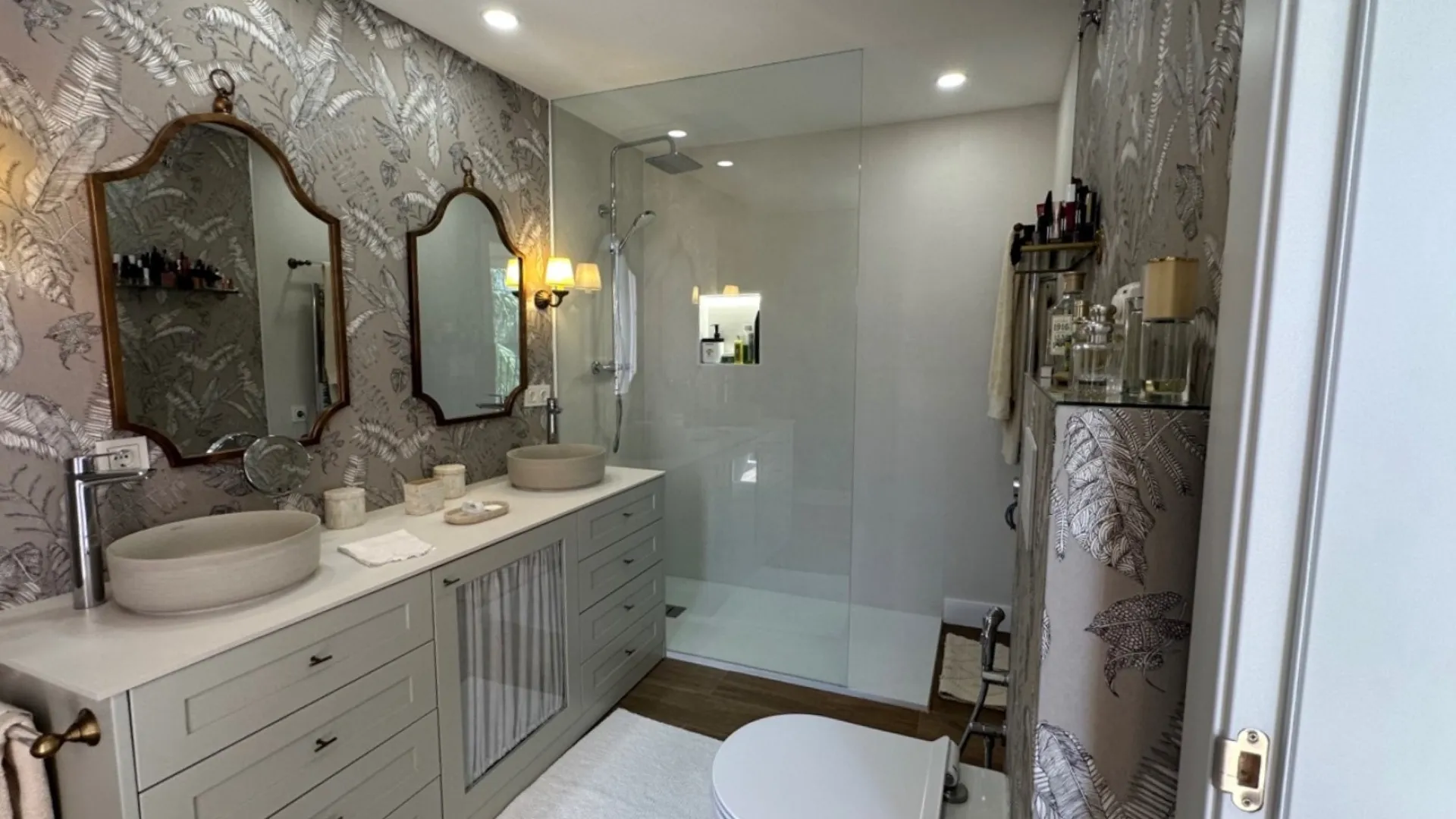 Altos de Puente Romano 5 bedrooms villa for sale