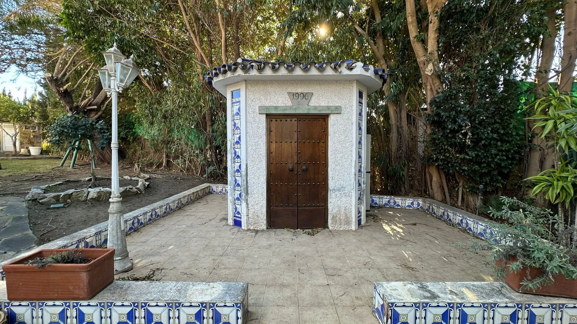 5 bedrooms villa in Marbesa for sale