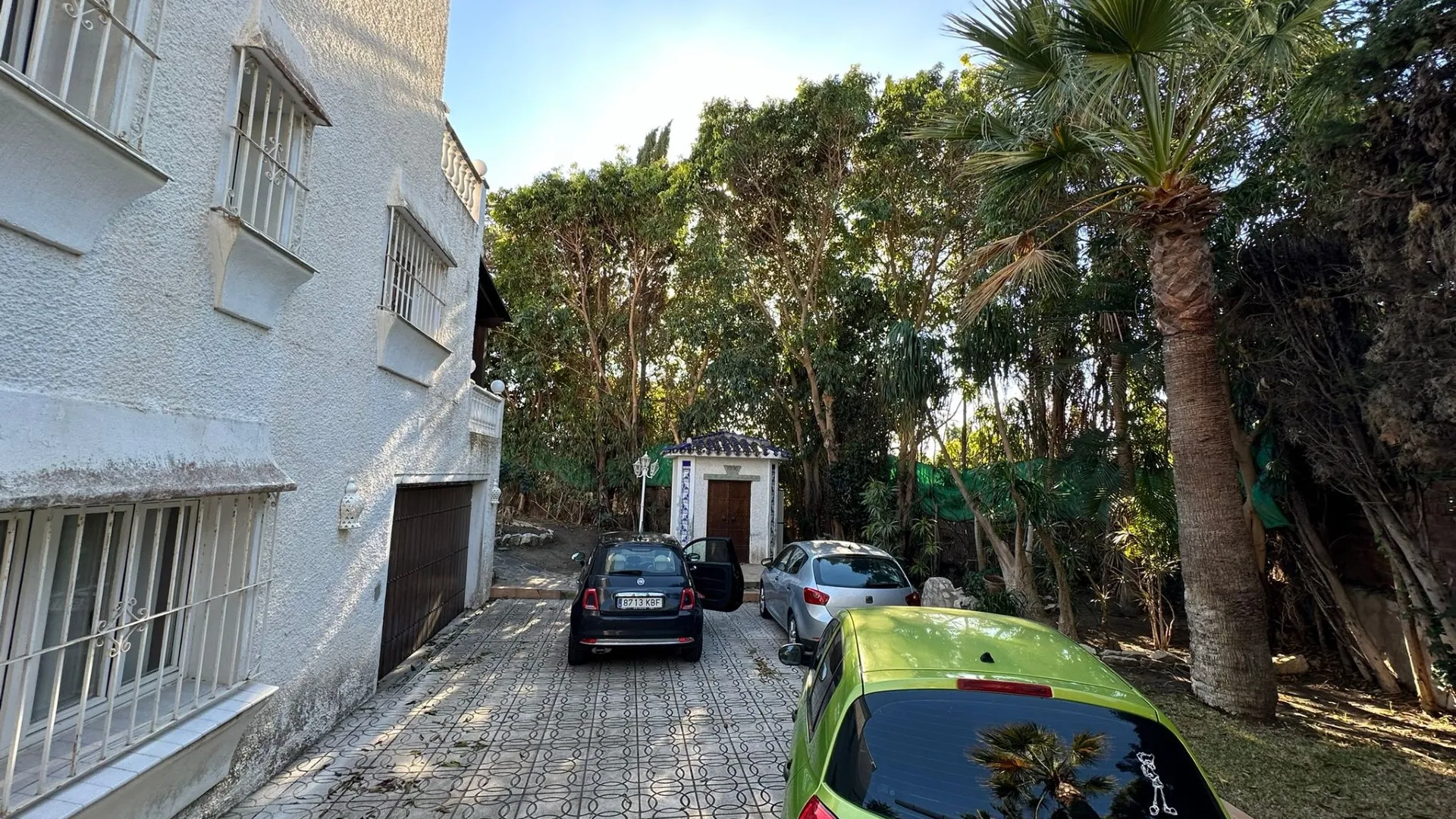 5 bedrooms villa in Marbesa for sale