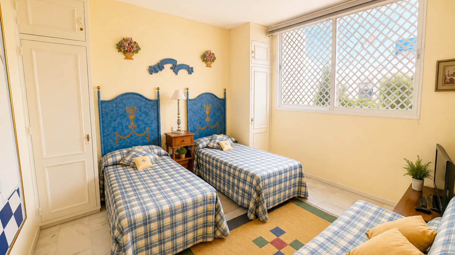 2 bedrooms ground floor apartment in Playas del Duque for sale