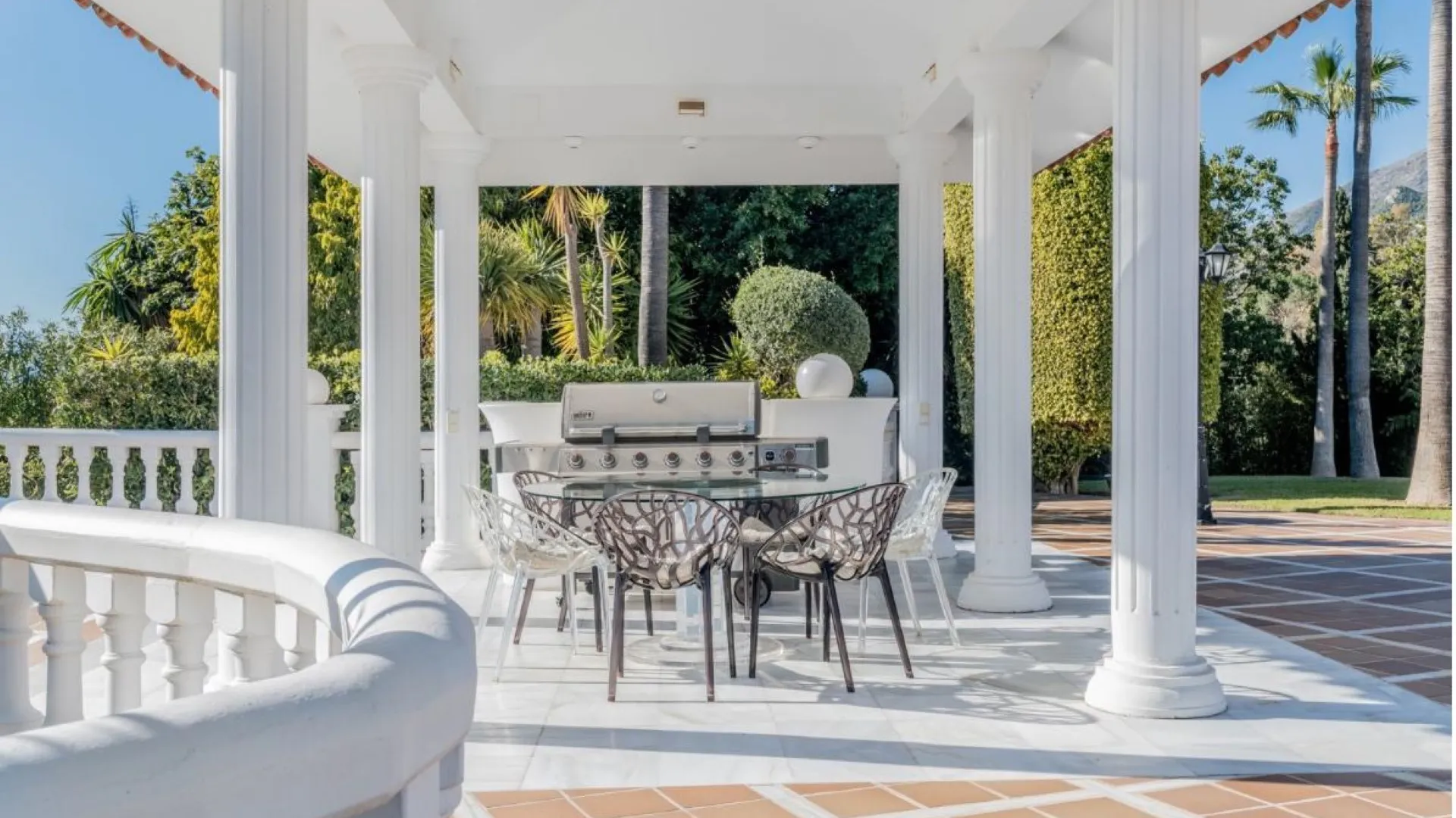 Comprar villa de 8 dormitorios en Mijas Pueblo