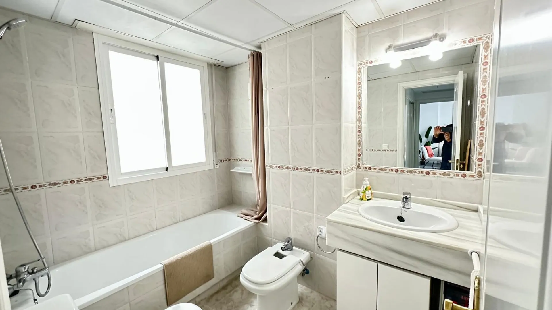 Se vende apartamento en Lorcrisur de 2 dormitorios