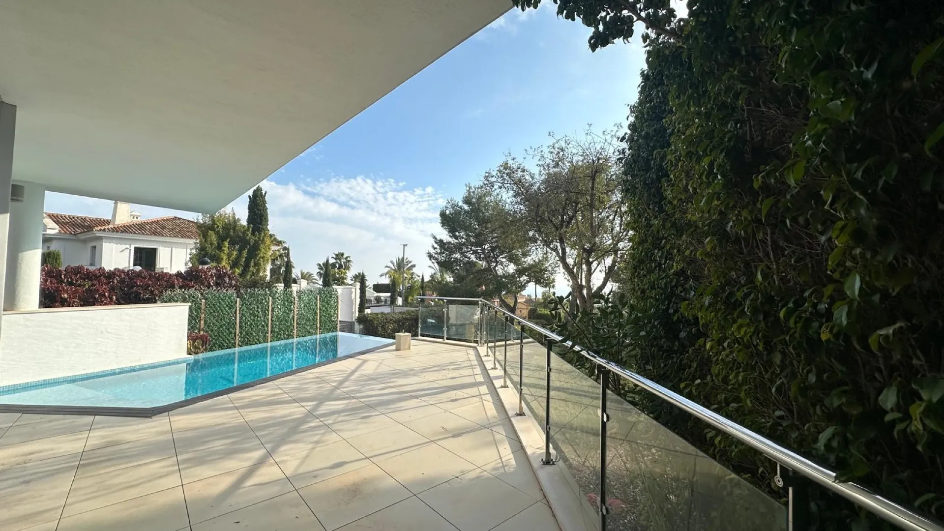 Adosado en venta en Meisho Hills de 5 dormitorios