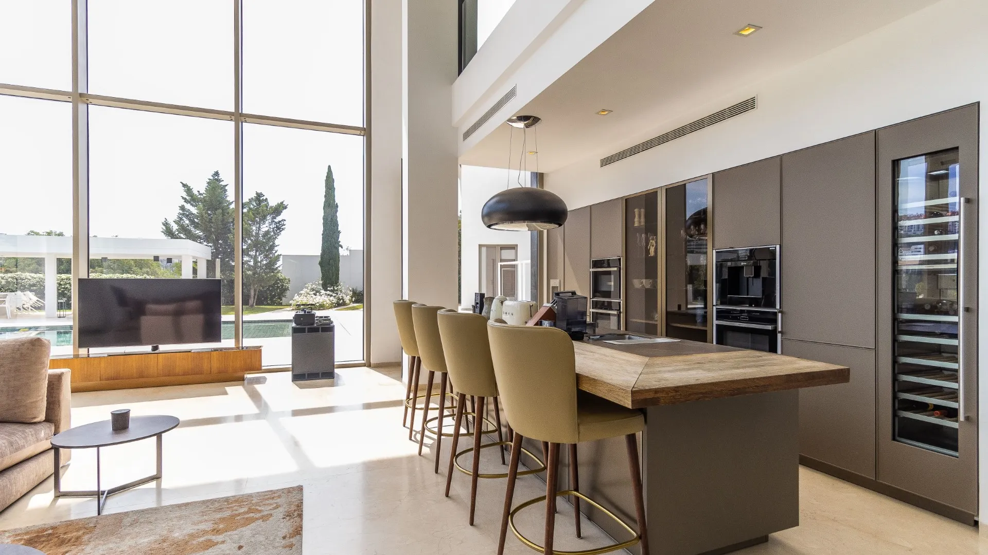 Villa en venta en Los Flamingos Golf con 6 dormitorios
