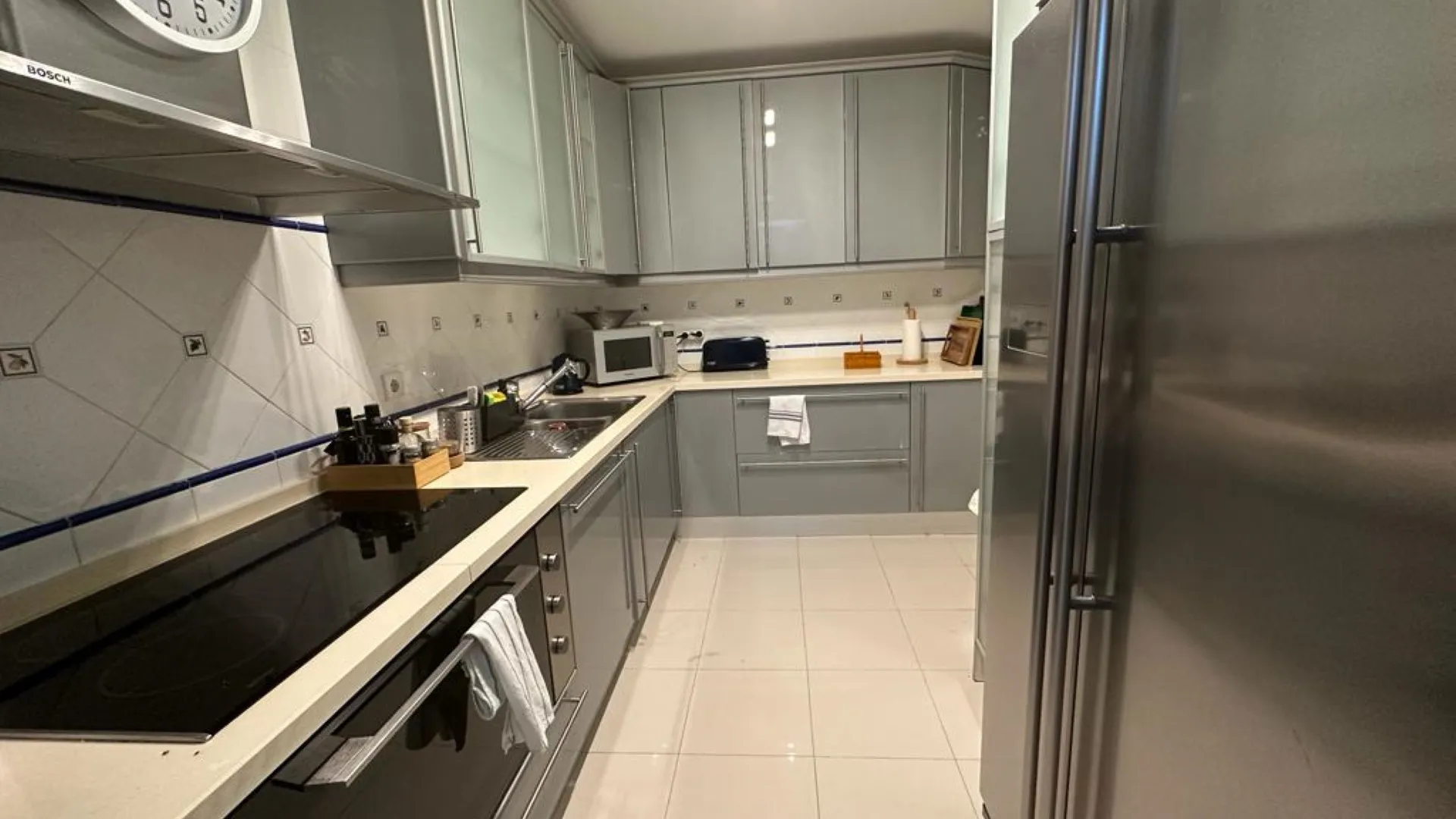 Se vende apartamento planta baja de 3 dormitorios en Marbella Golden Mile