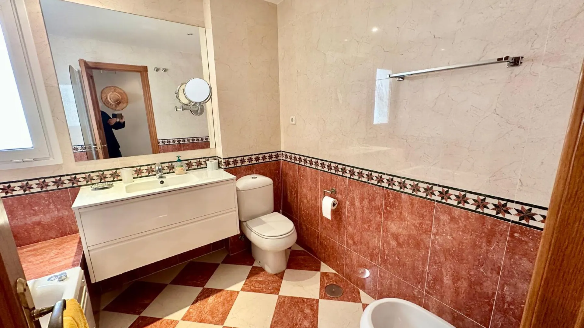 For sale Aloha Mirasierra apartment with 2 bedrooms