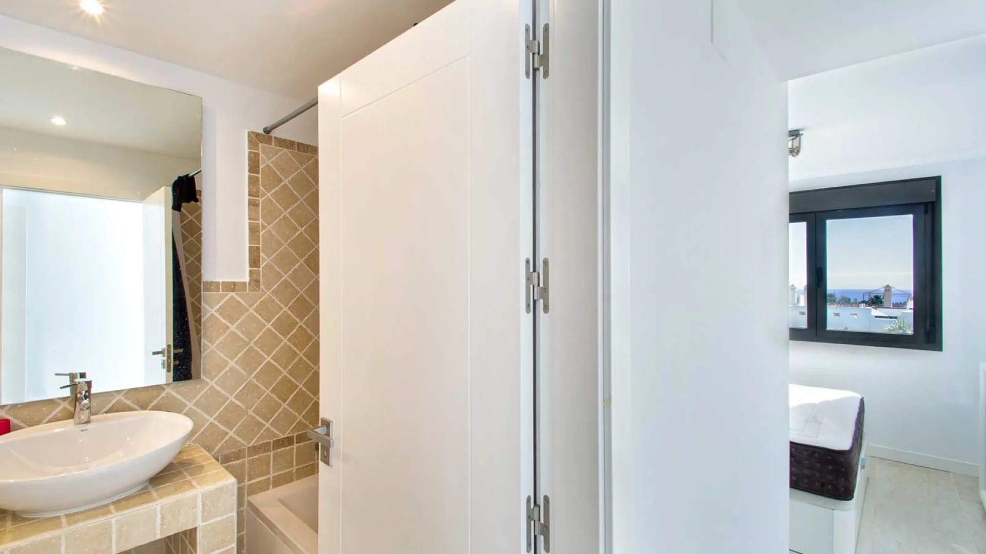 Selwo, atico duplex de 2 dormitorios en venta