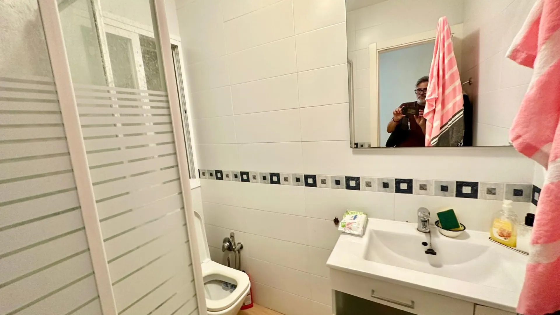 Buy town house with 8 bedrooms in Marbella Centro
