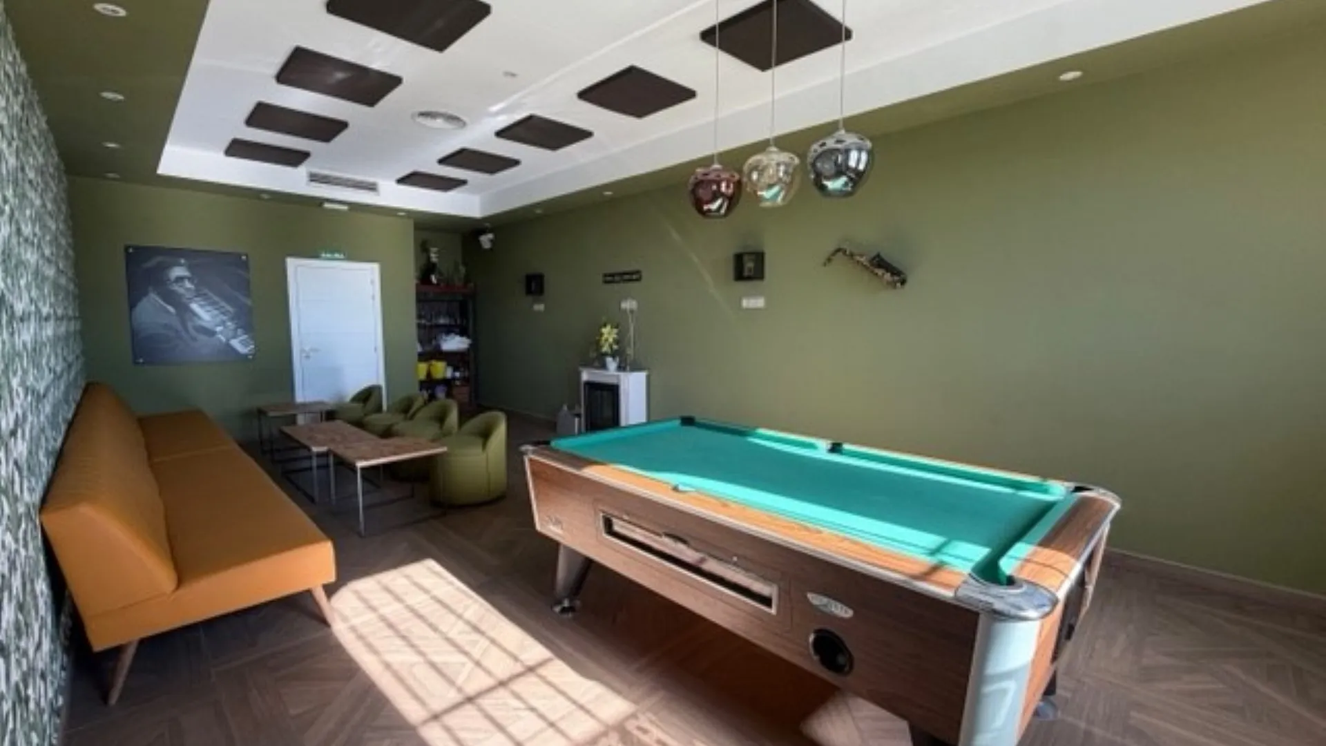 Benavista bar for sale