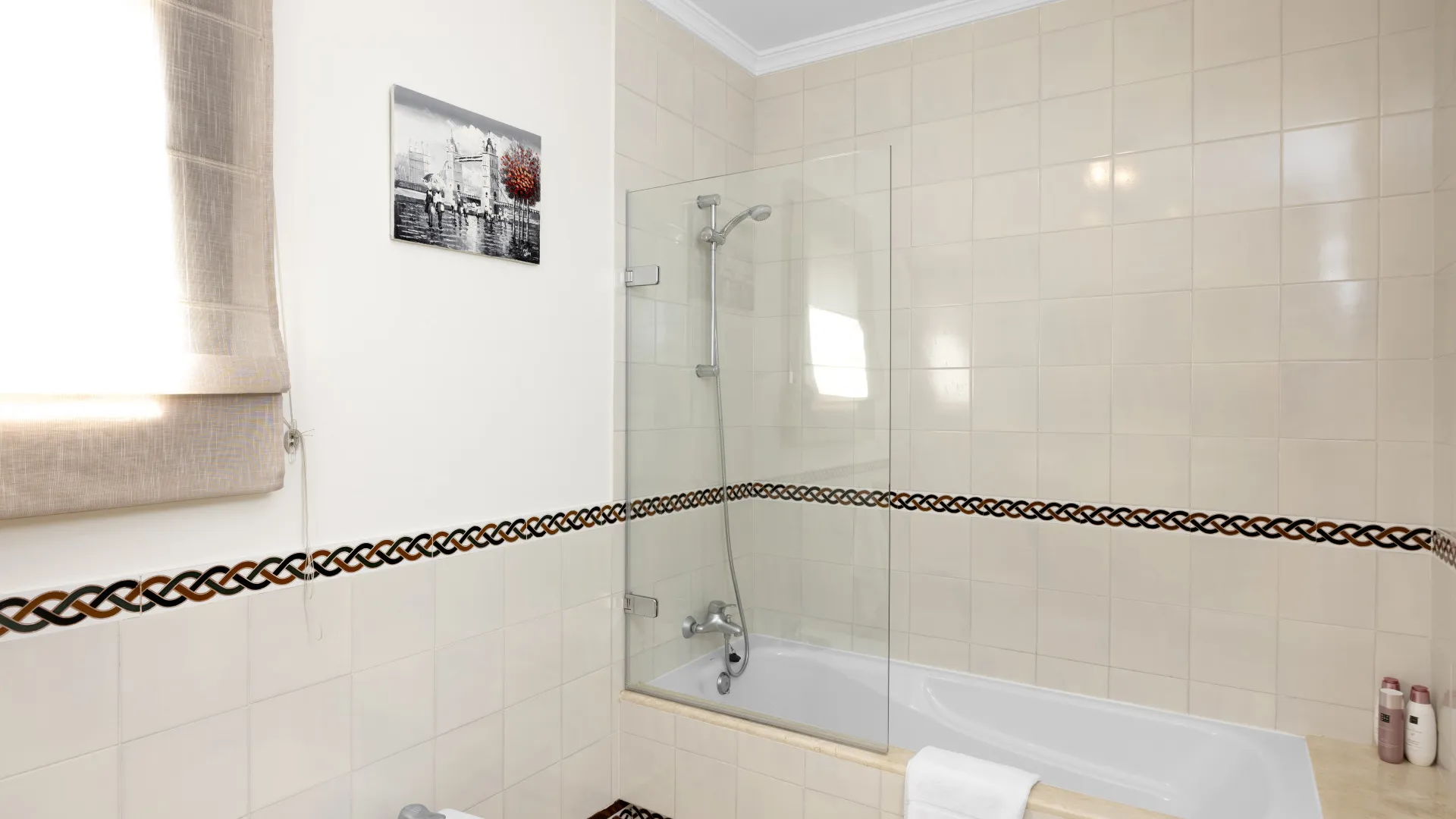 Villa for sale in Zona F with 4 bedrooms