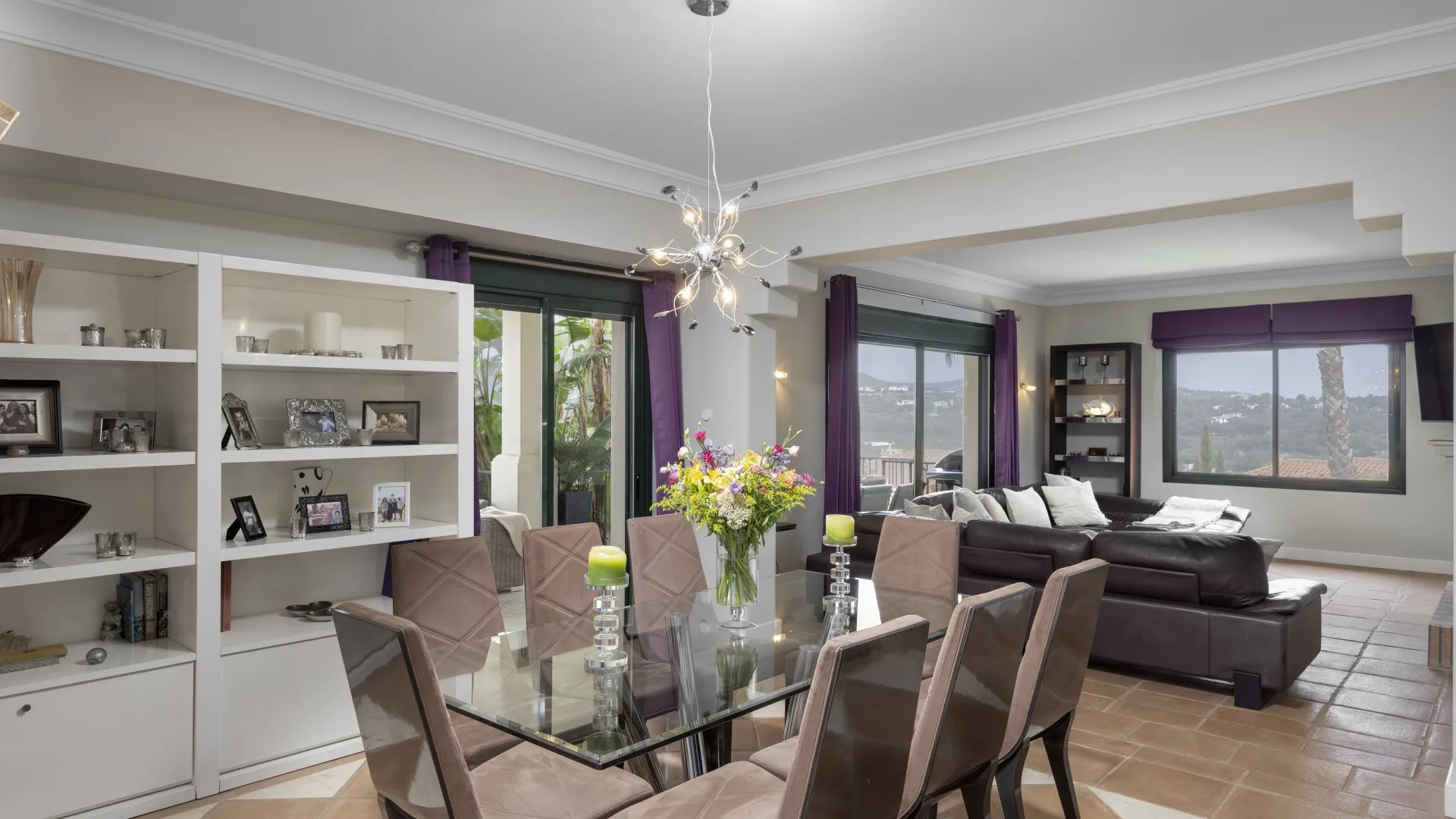 Villa for sale in Zona F with 4 bedrooms