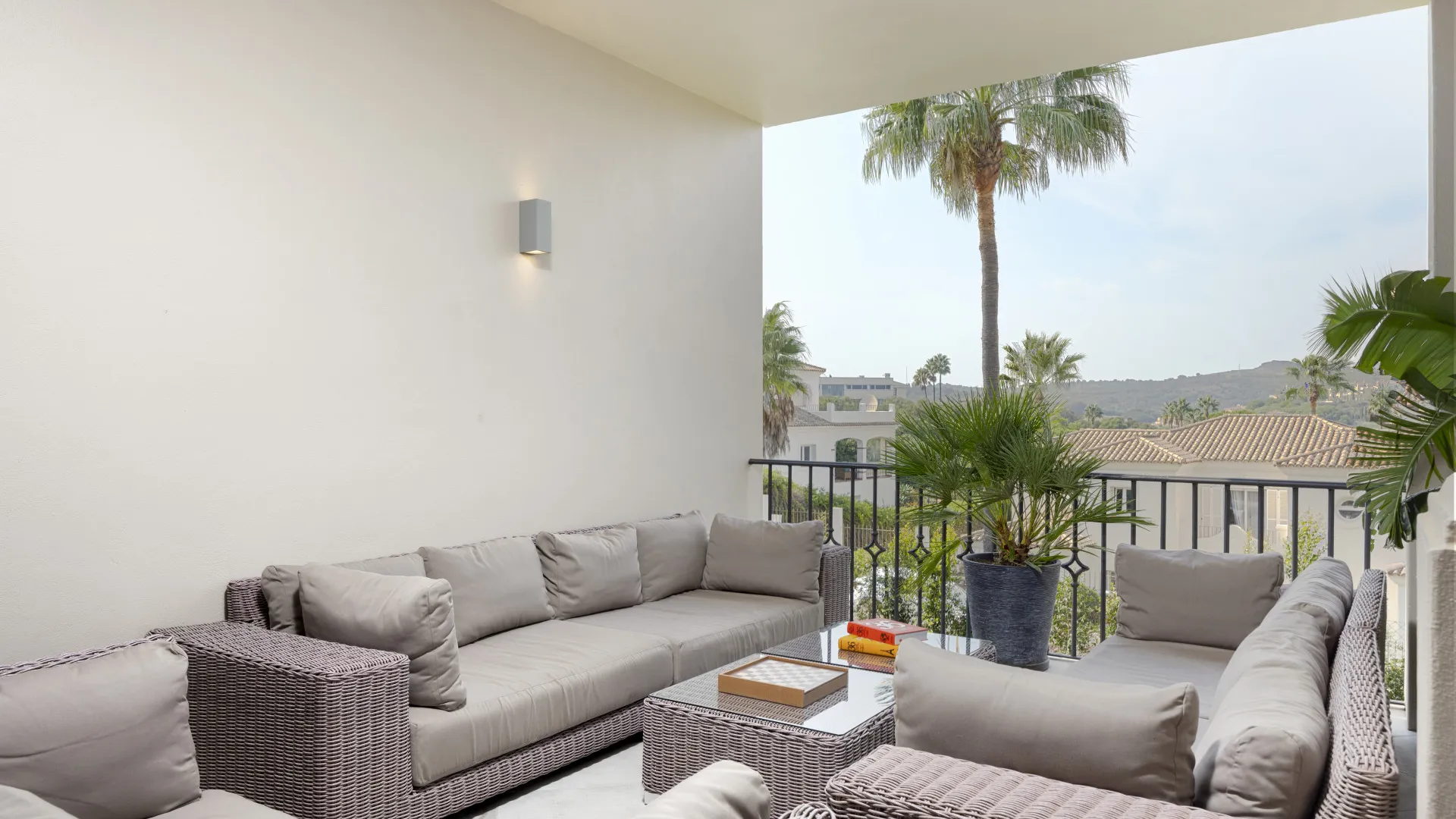 Villa for sale in Zona F with 4 bedrooms