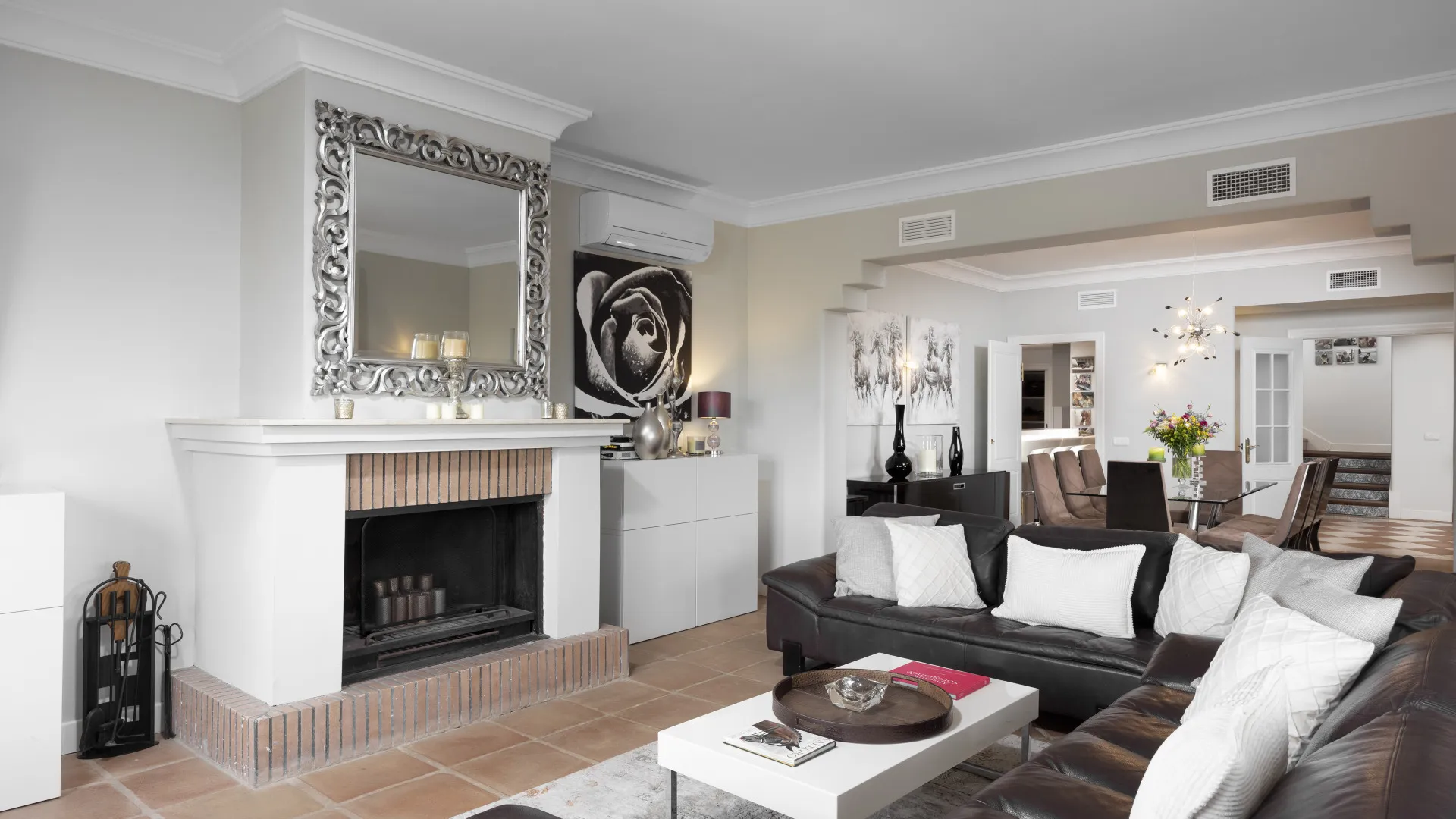 Villa for sale in Zona F with 4 bedrooms