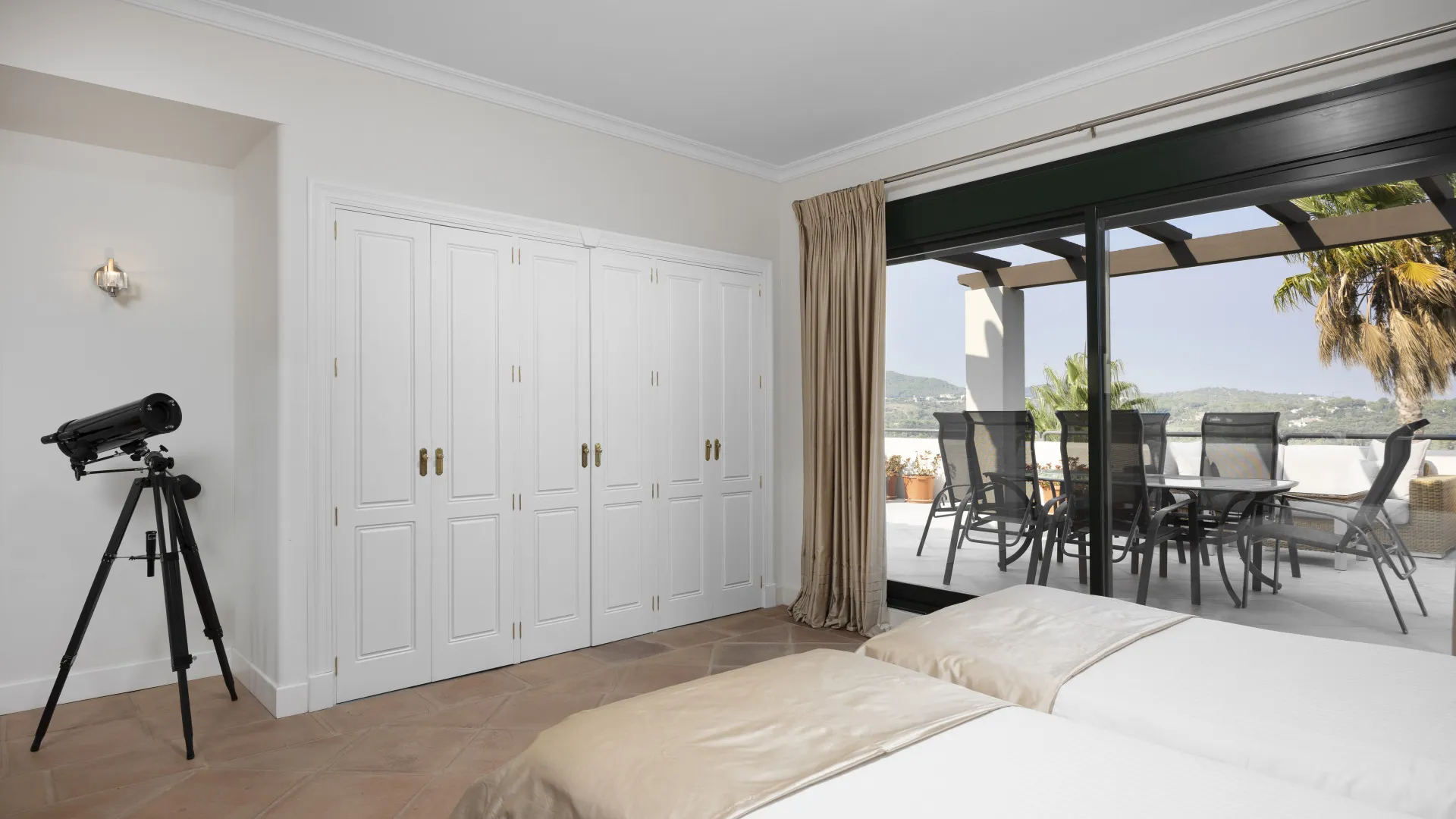 Villa for sale in Zona F with 4 bedrooms
