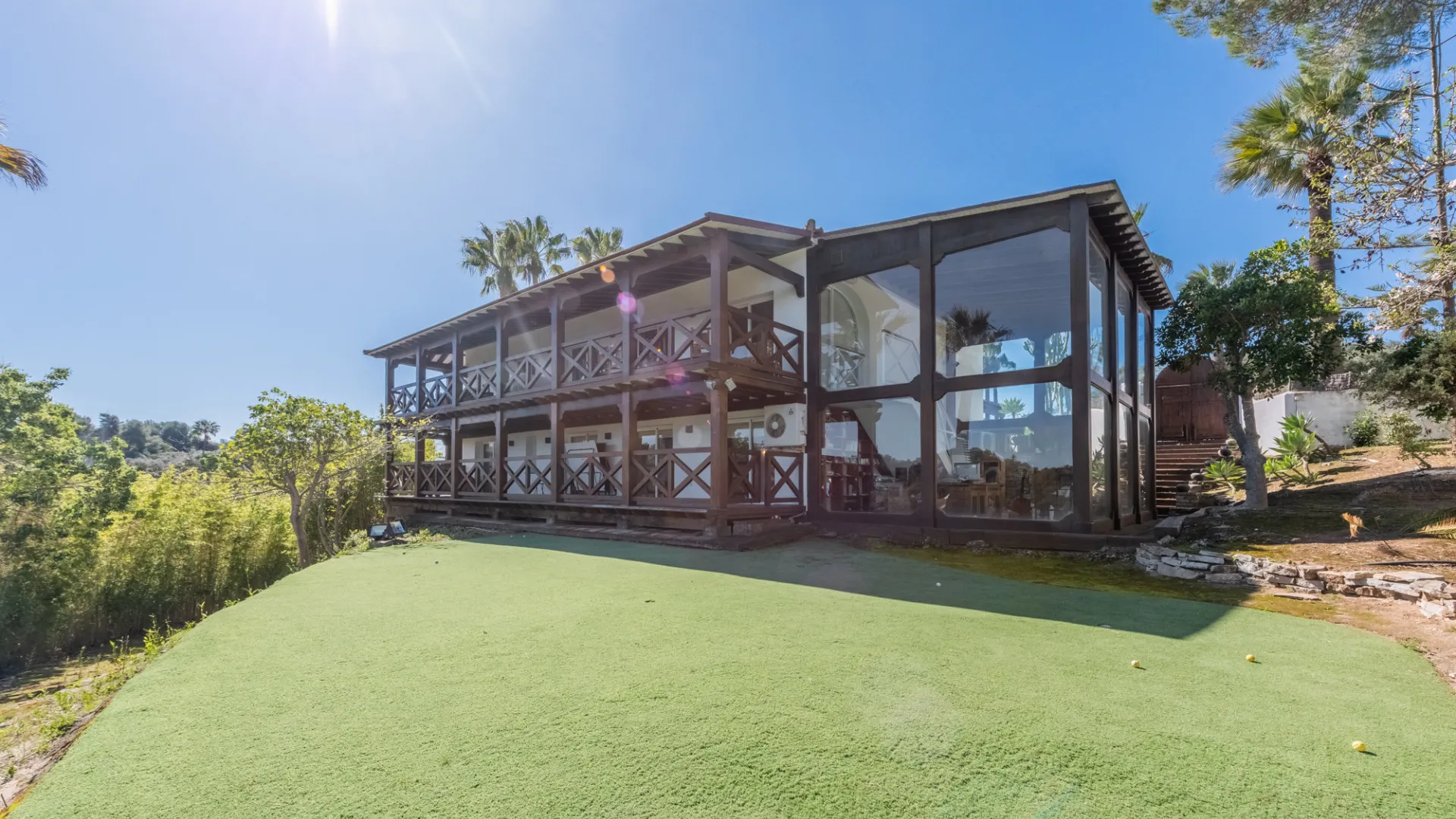 Se vende villa en Sotogrande Costa Central con 5 dormitorios