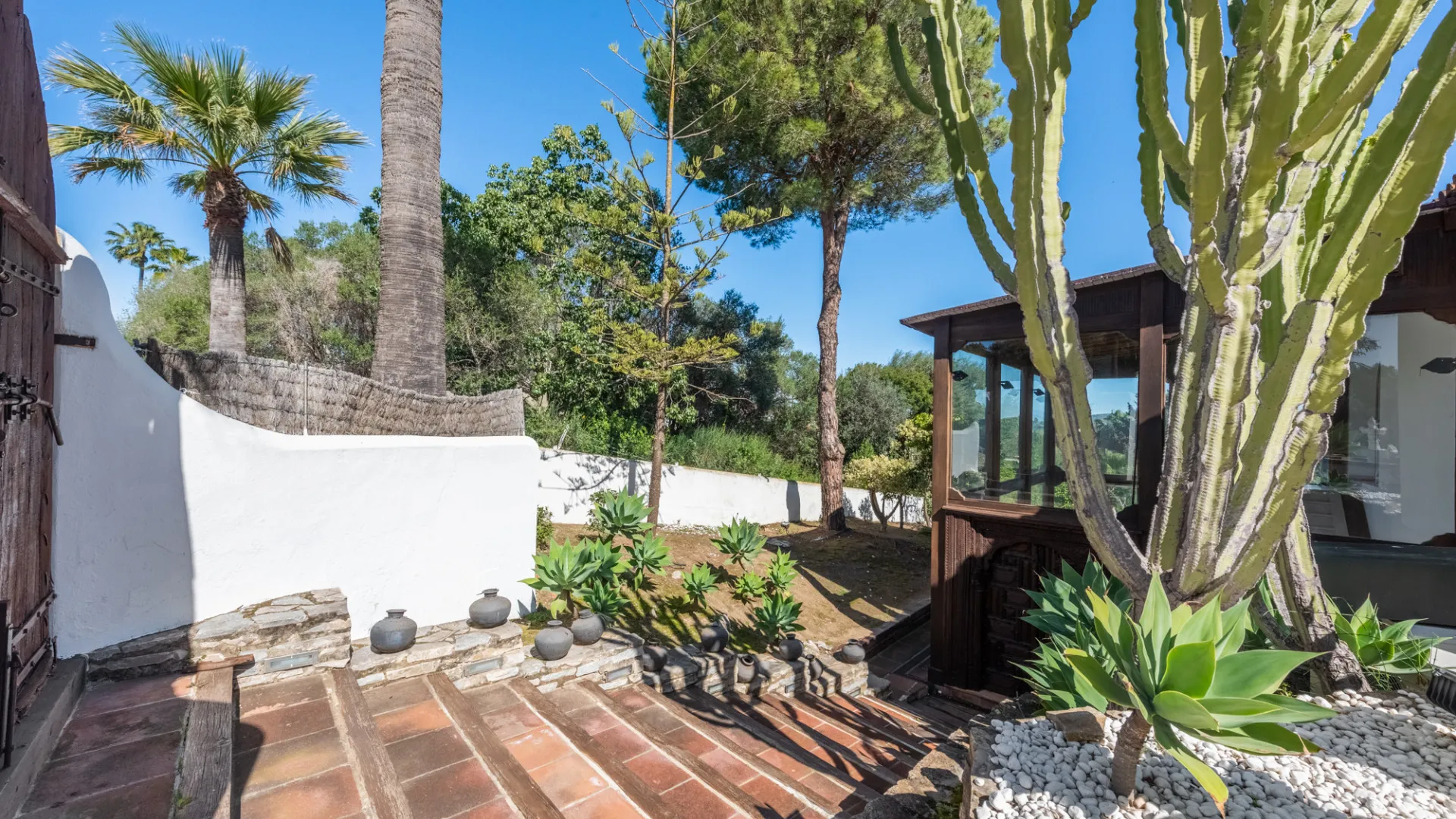 Se vende villa en Sotogrande Costa Central con 5 dormitorios