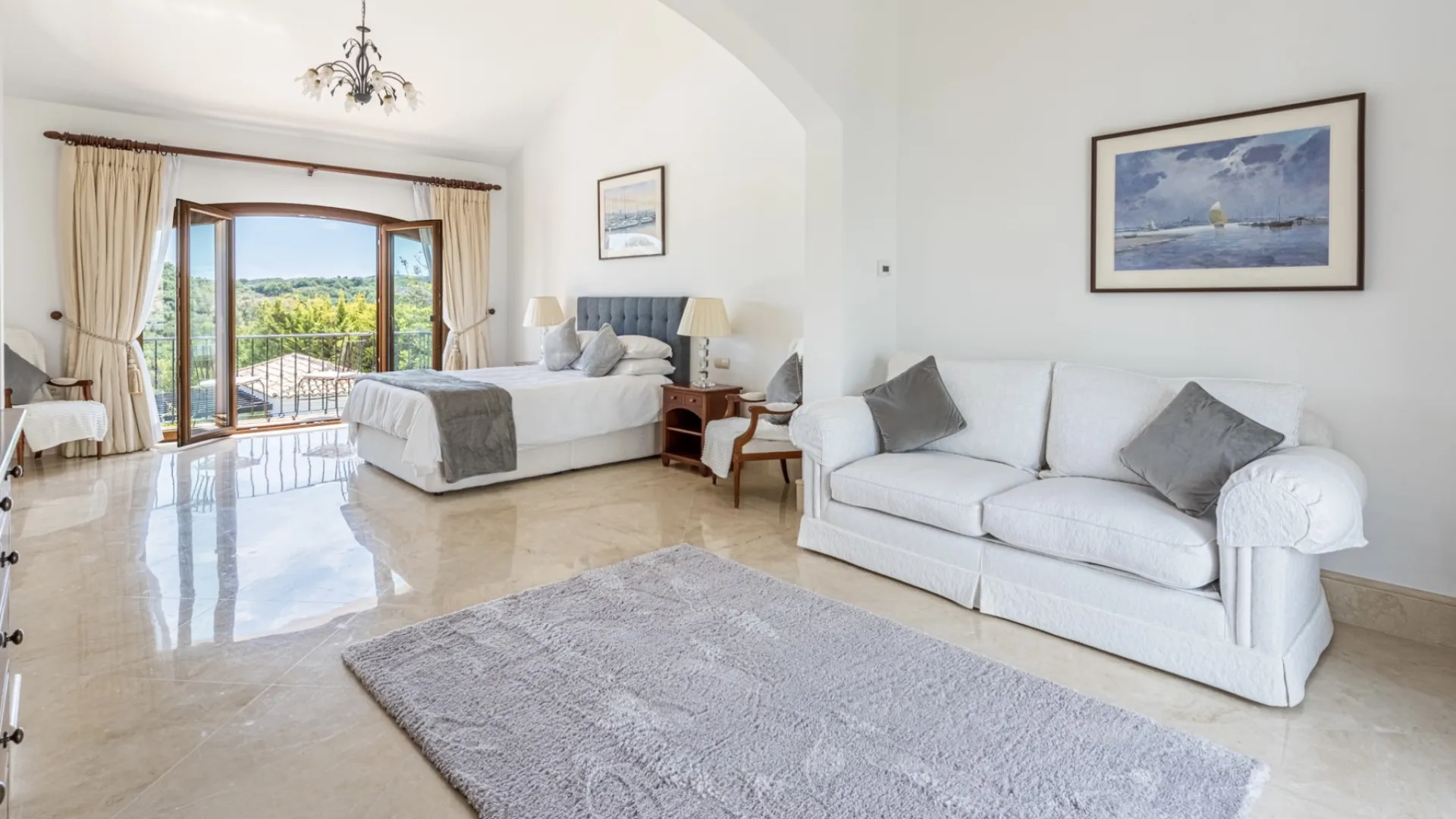 Se vende villa en Zona F
