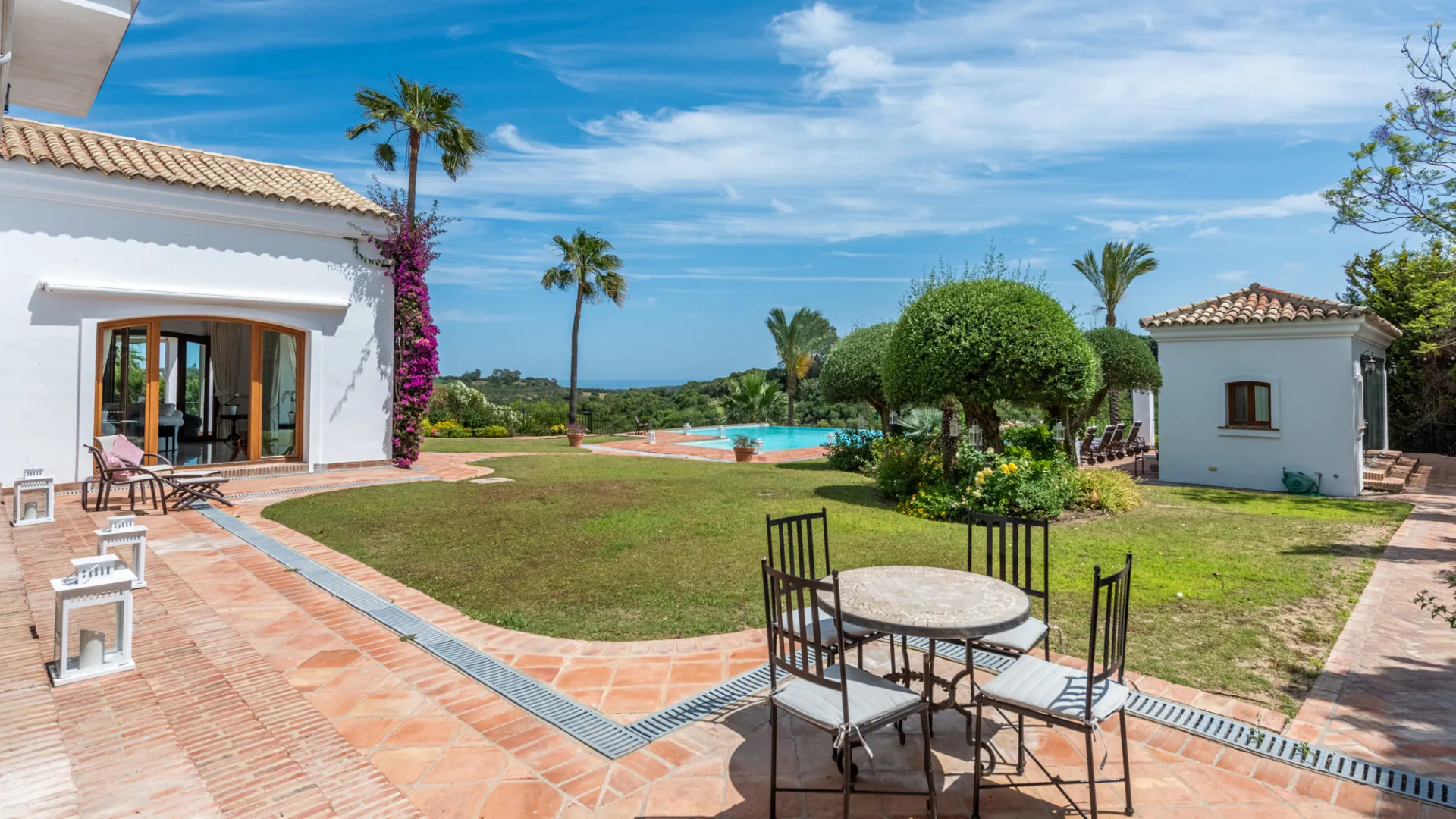 Se vende villa en Zona F