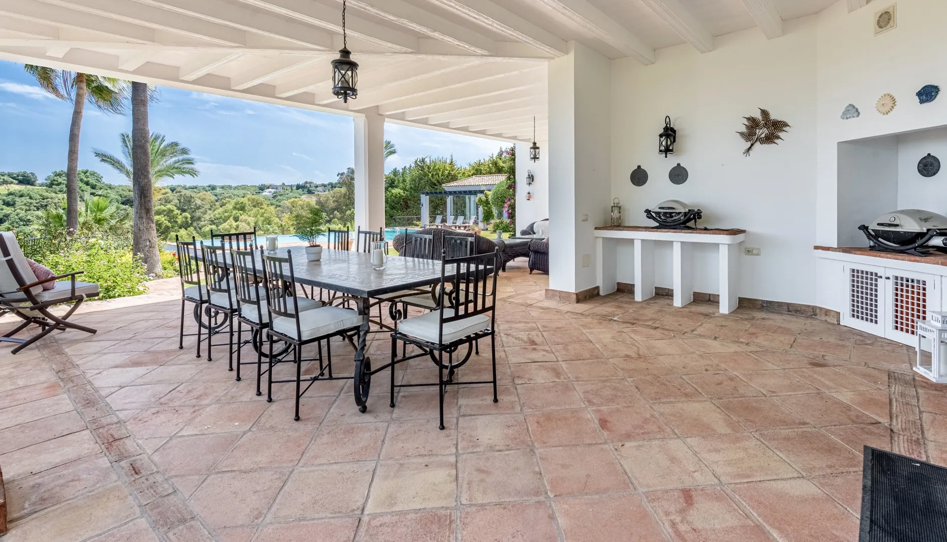 Se vende villa en Zona F