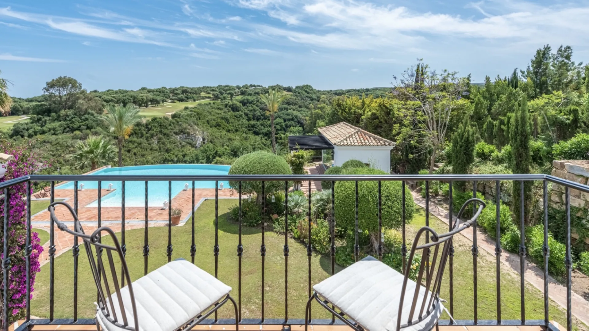 Se vende villa en Zona F
