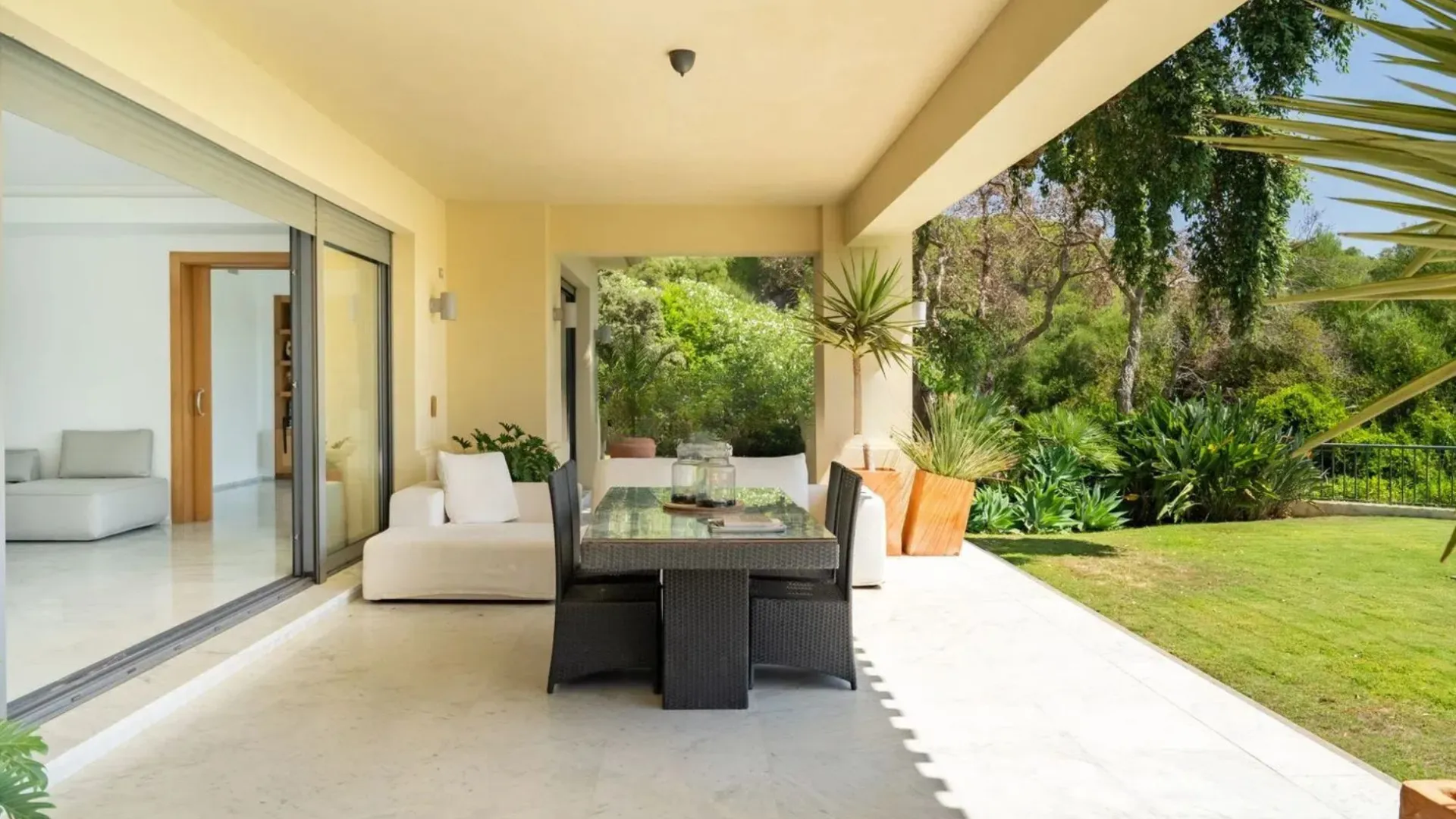 For sale Los Altos de Valderrama 5 bedrooms villa