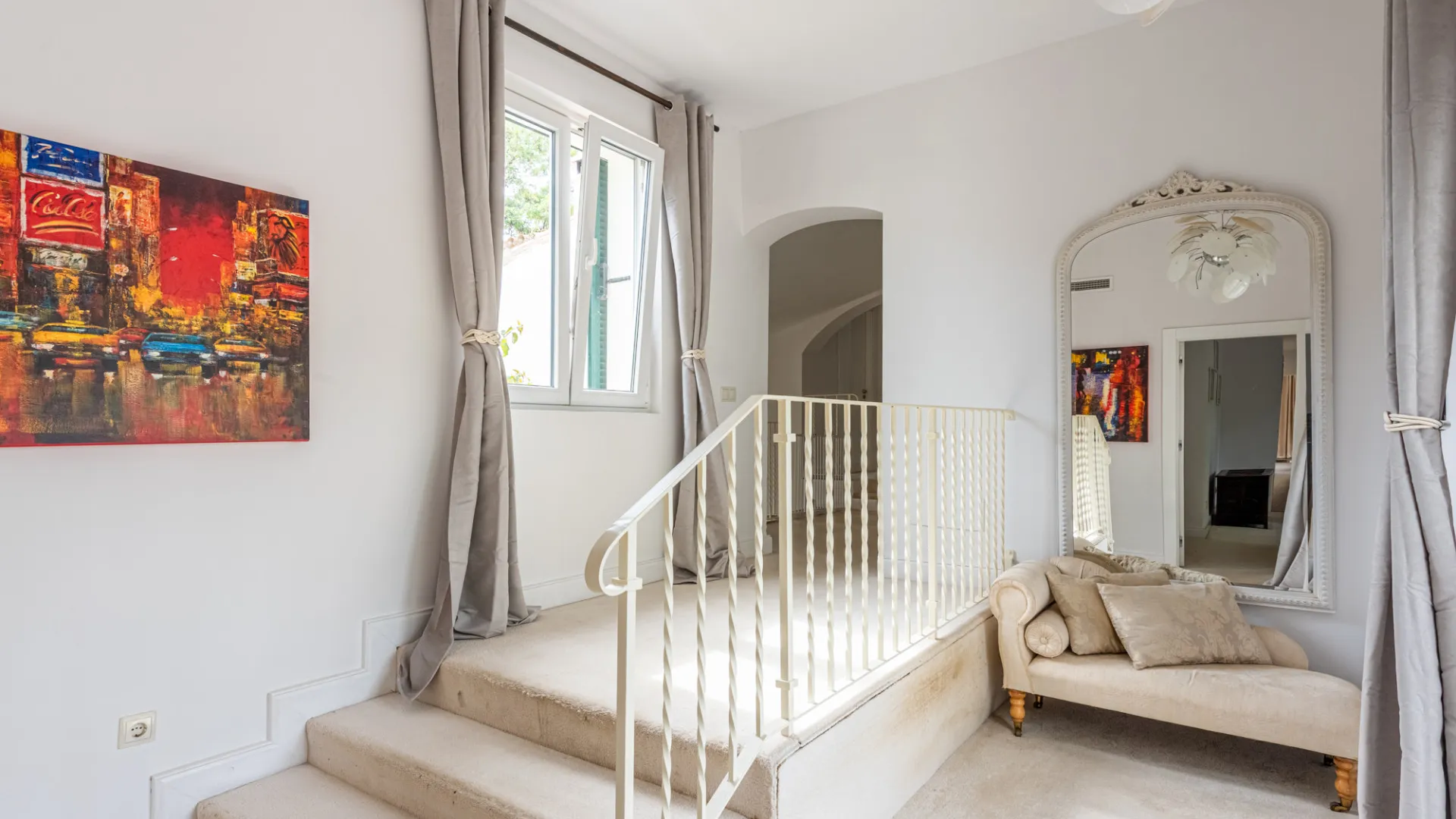 Villa for sale in Sotogrande Costa Central with 5 bedrooms