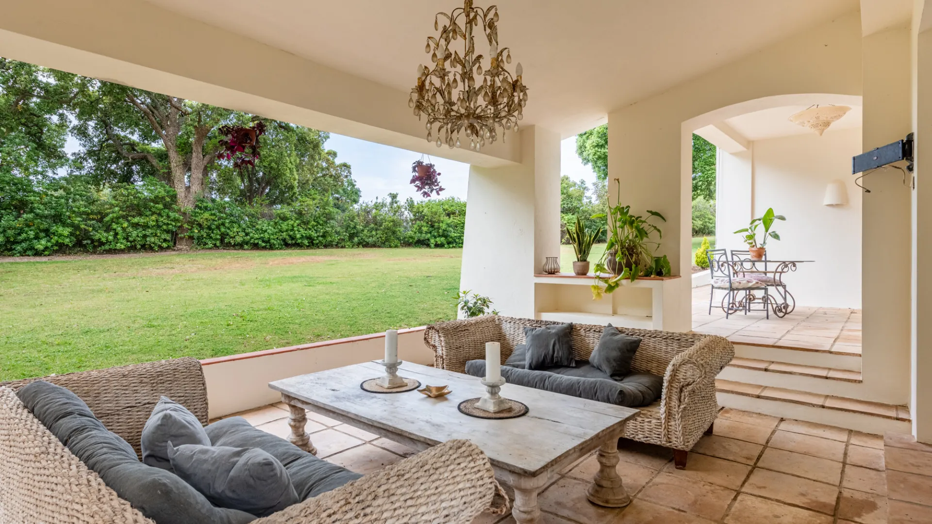 Villa for sale in Sotogrande Costa Central with 5 bedrooms