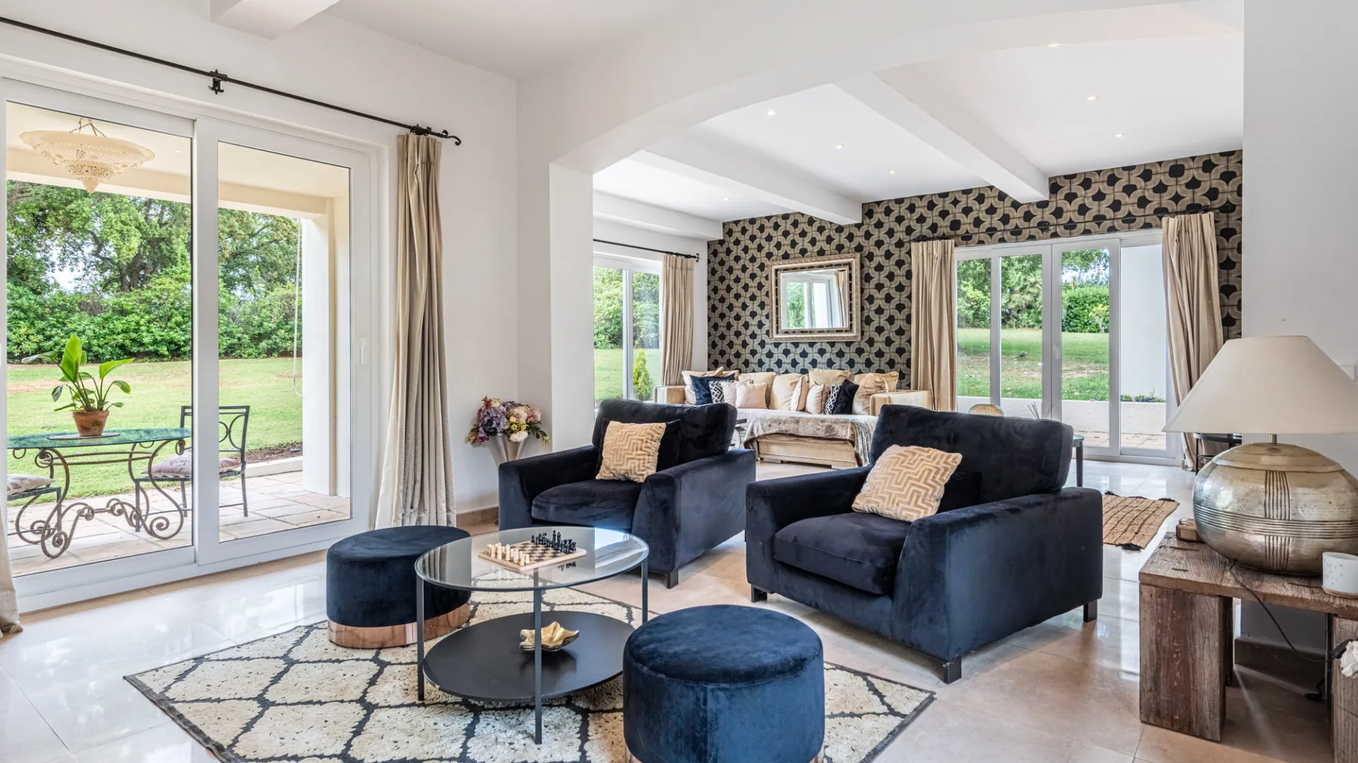 Villa for sale in Sotogrande Costa Central with 5 bedrooms