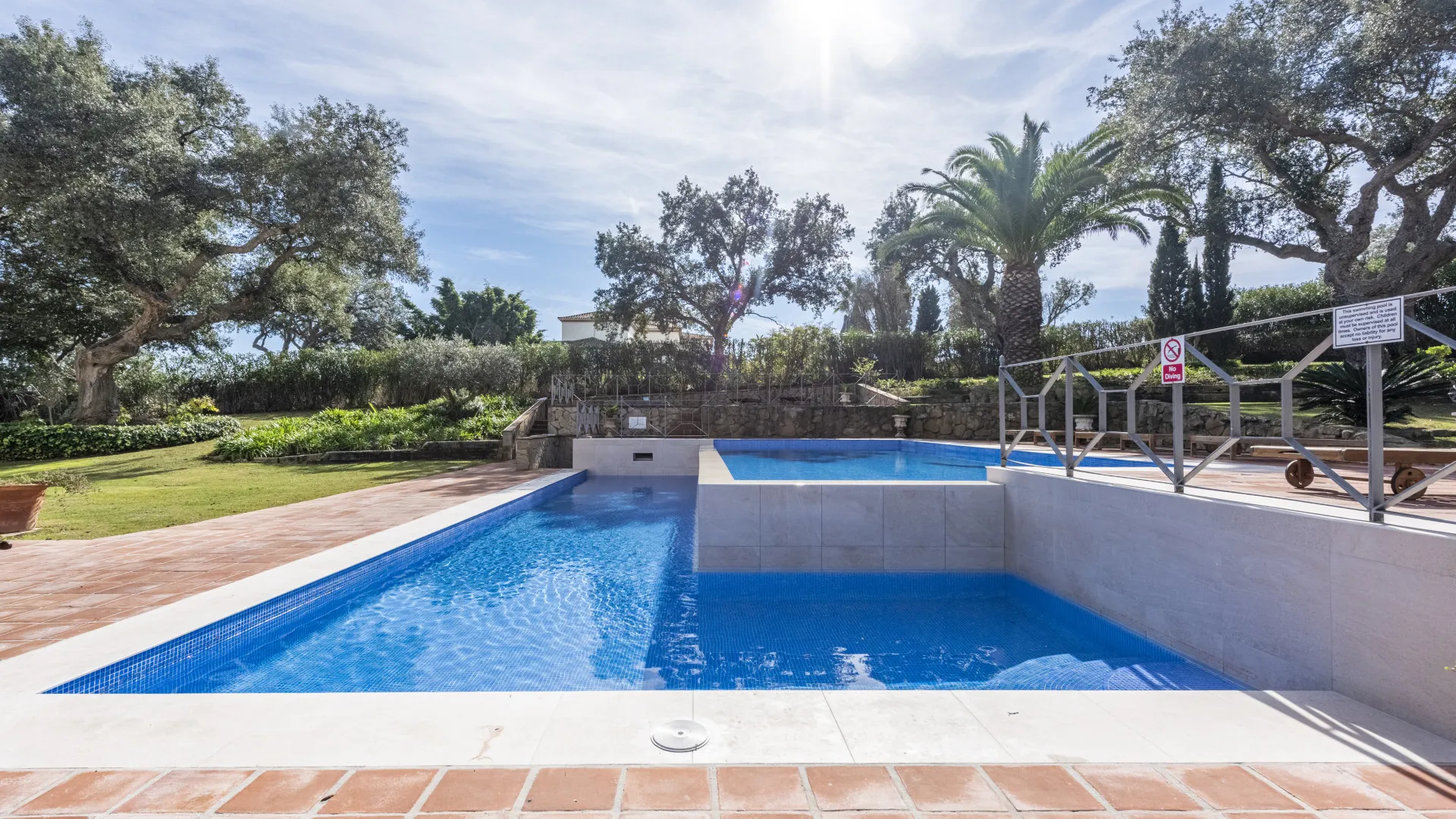For sale villa with 7 bedrooms in San Roque Club