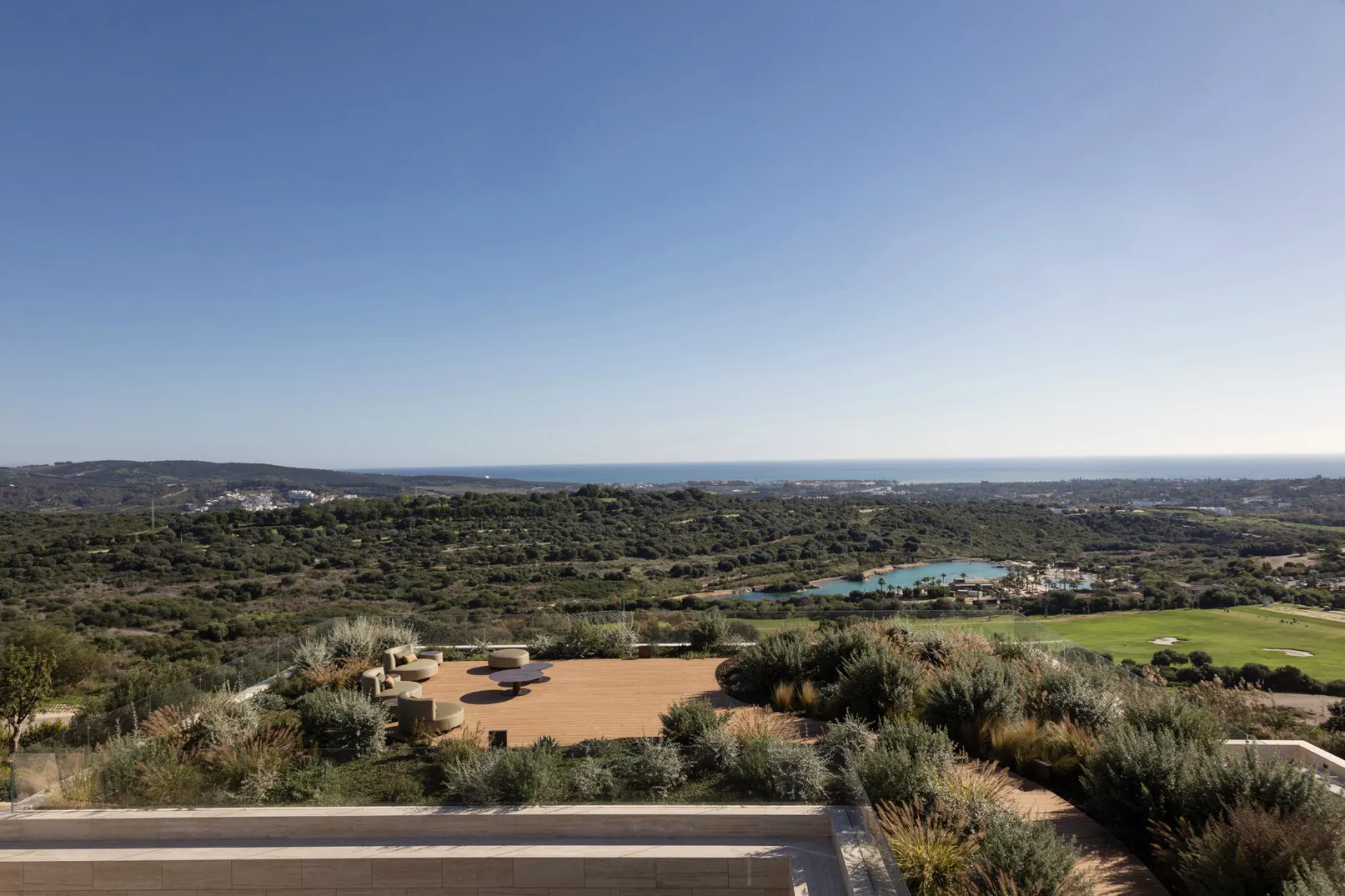 Se vende villa en La Reserva de 8 dormitorios