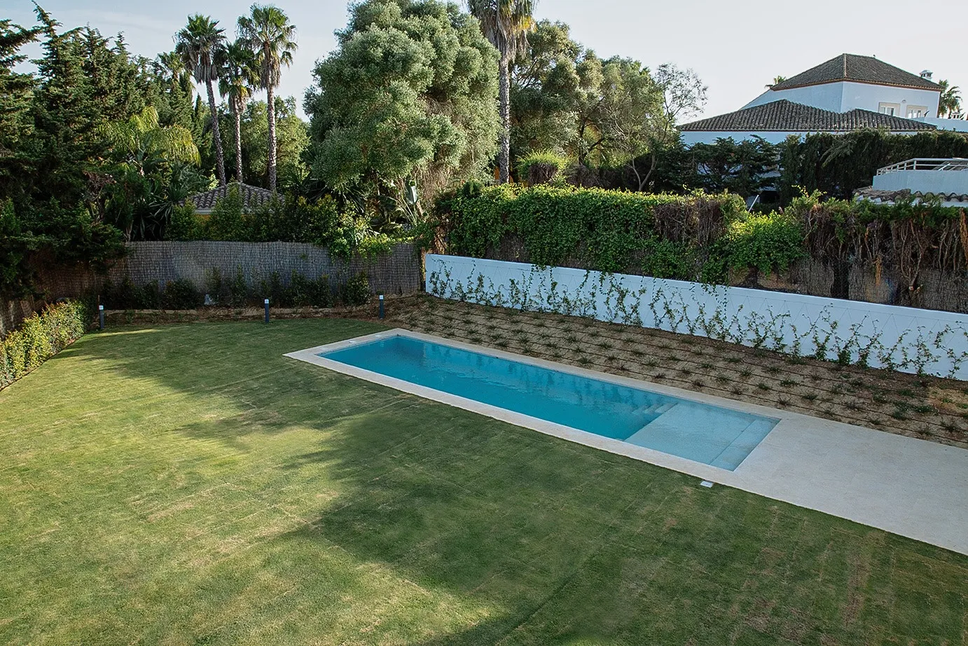 Buy 6 bedrooms villa in Sotogrande Costa Central