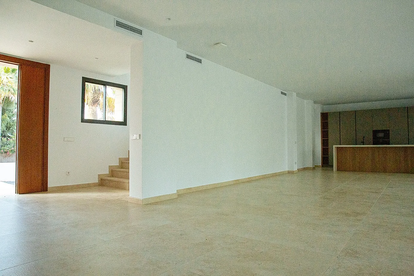 Buy 6 bedrooms villa in Sotogrande Costa Central