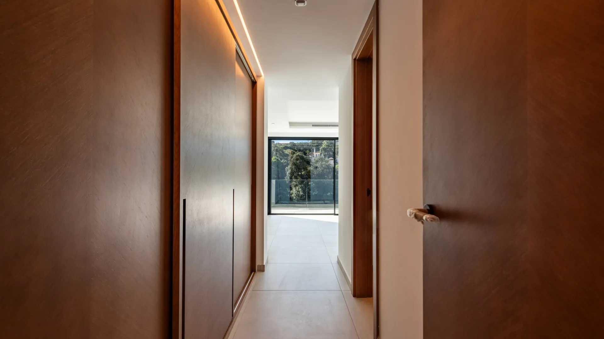 For sale 7 bedrooms villa in Sotogrande Alto Central