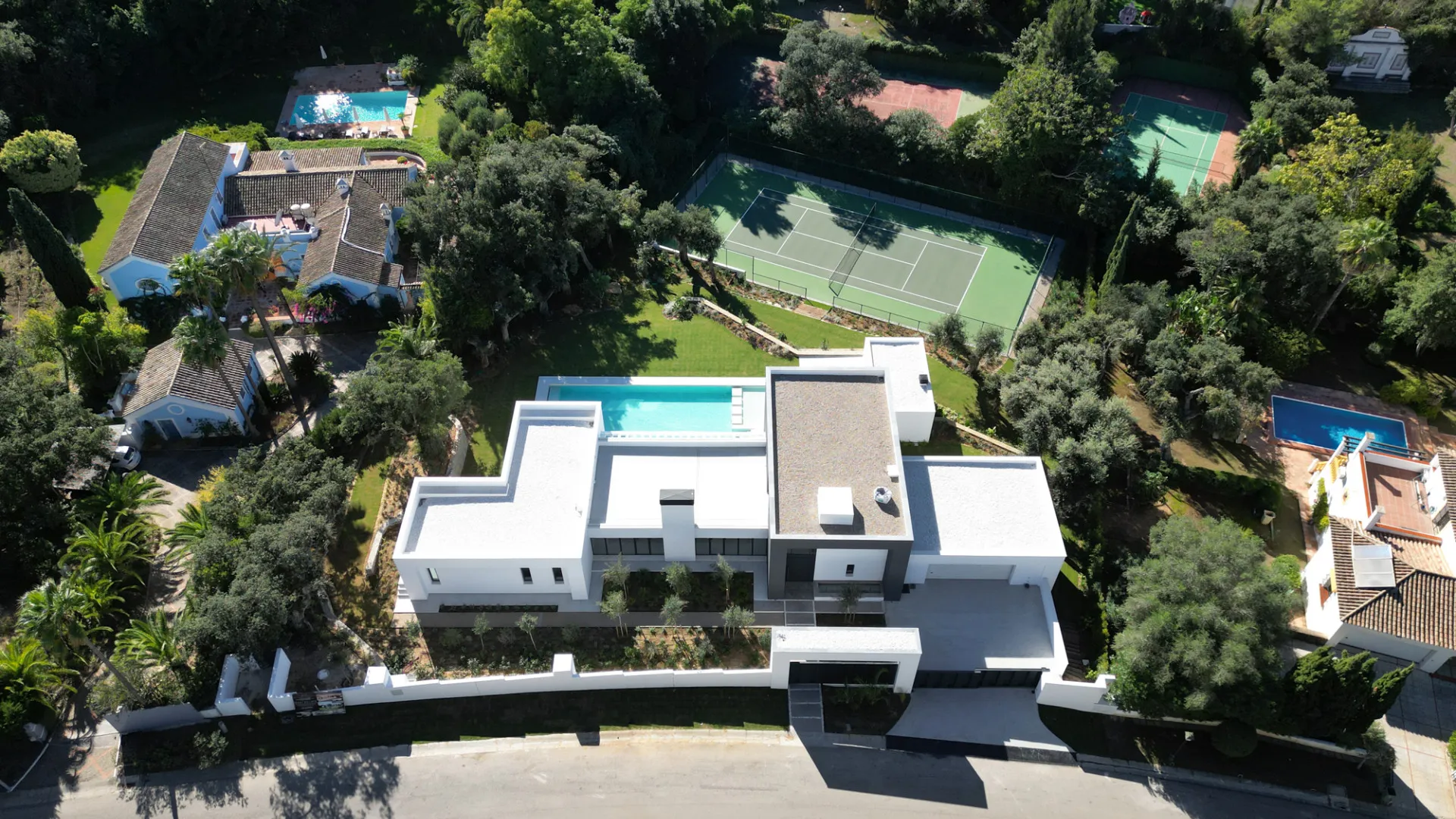 For sale 7 bedrooms villa in Sotogrande Alto Central