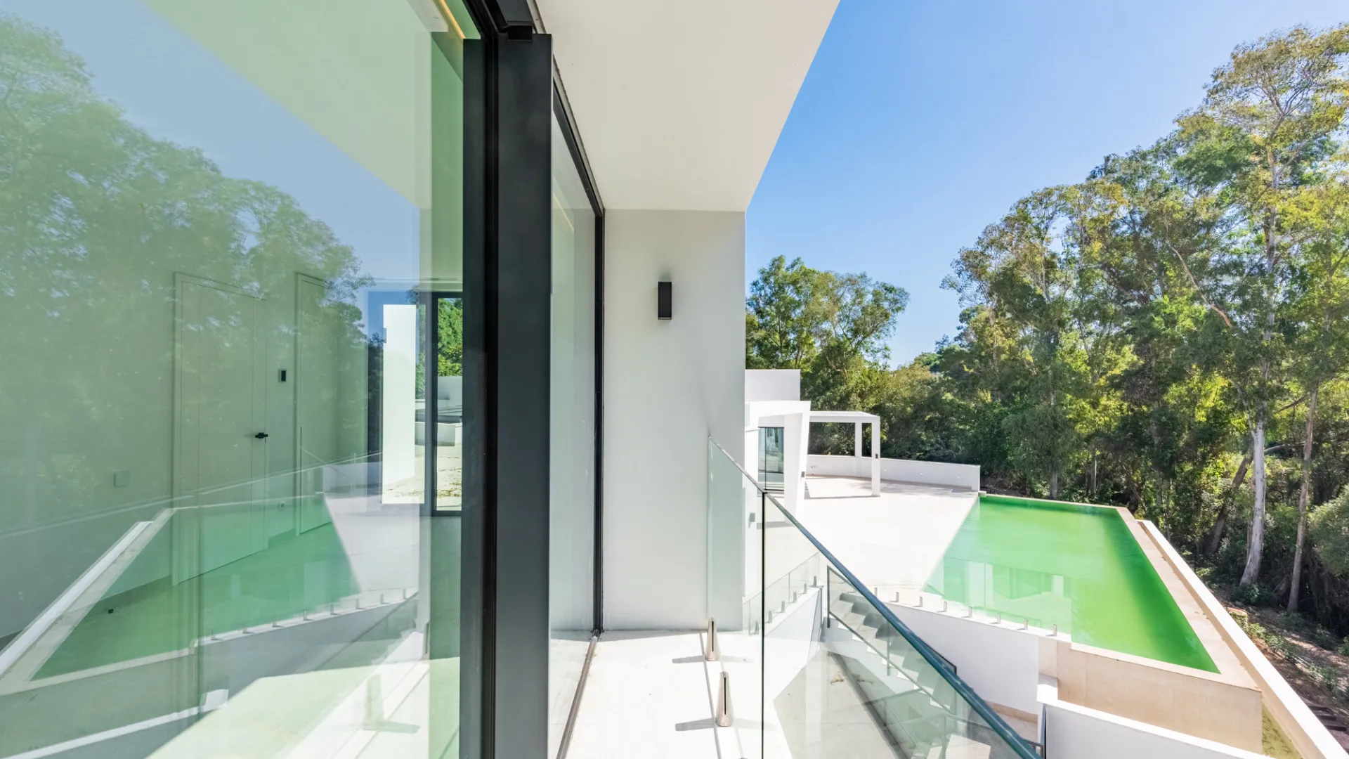 For sale 5 bedrooms villa in Zona F