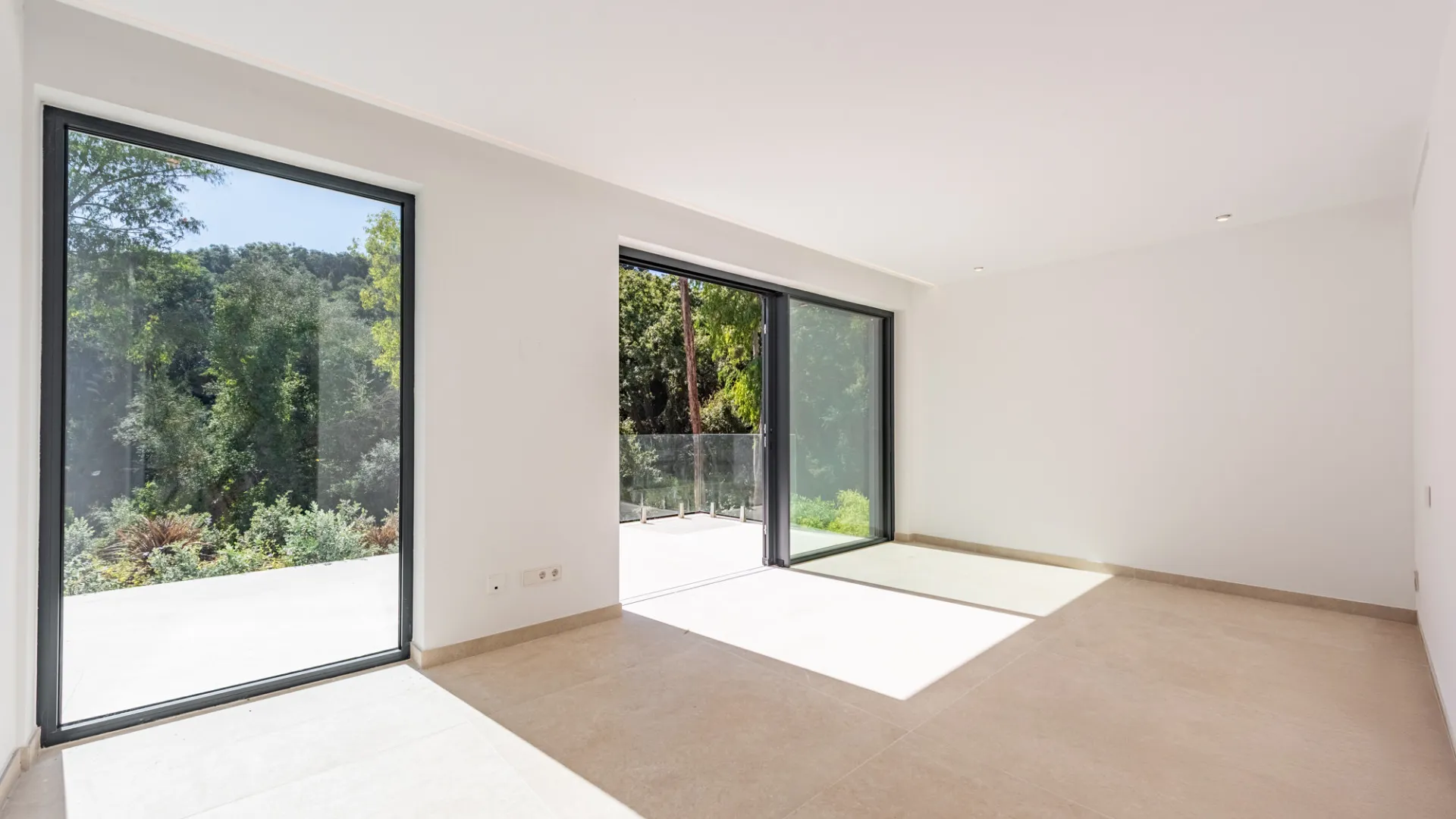 For sale 5 bedrooms villa in Zona F