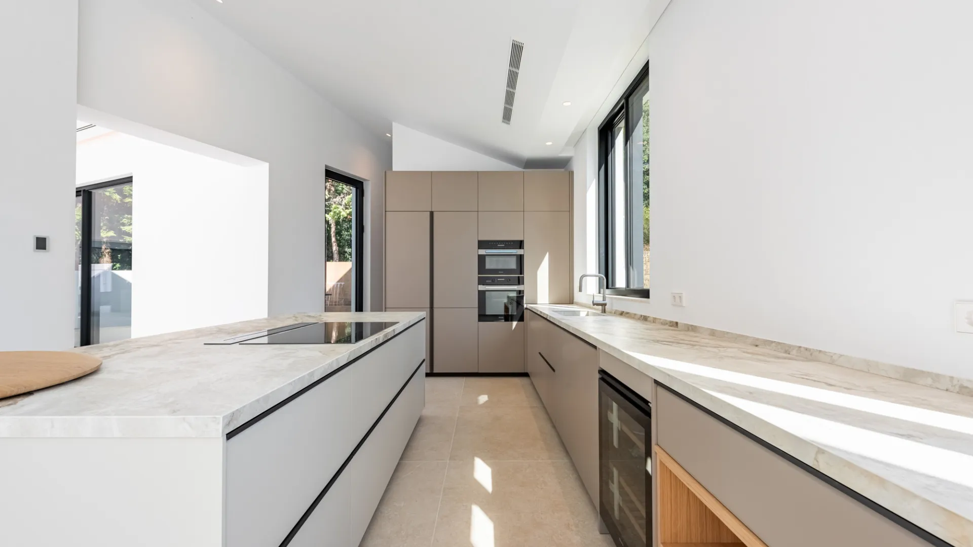 For sale 5 bedrooms villa in Zona F