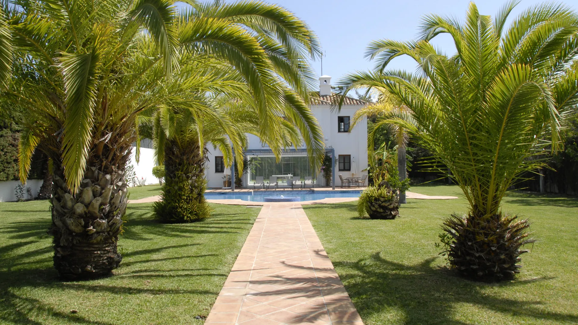 5 bedrooms Guadalmina Baja villa for sale