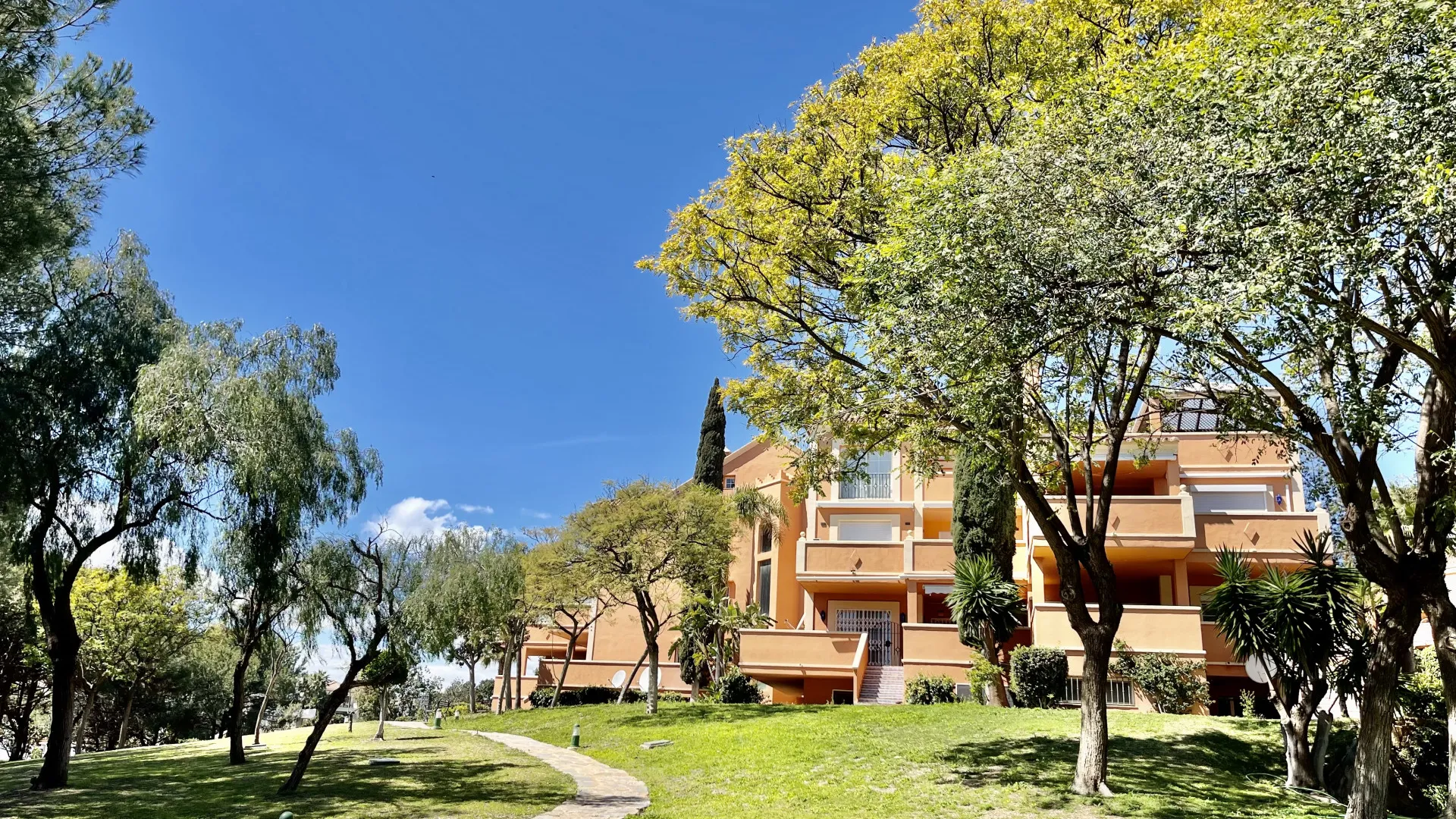 For sale apartment in Andalucia Alta