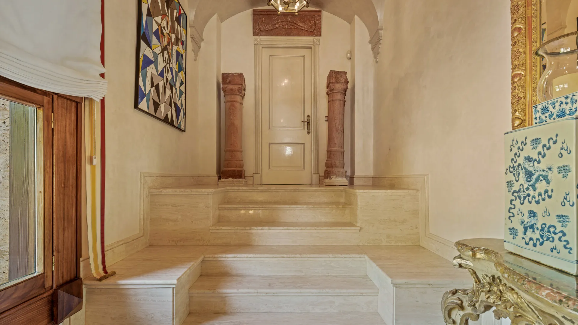 Se vende villa de 6 dormitorios en Sierra Blanca