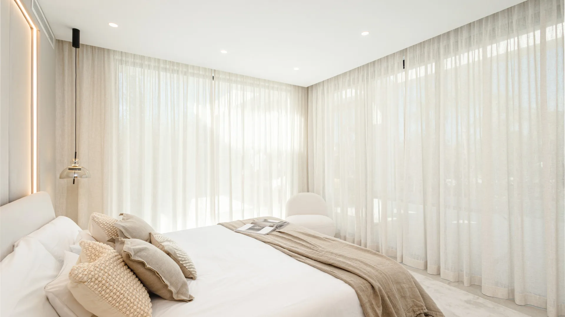For sale Nueva Andalucia 4 bedrooms villa