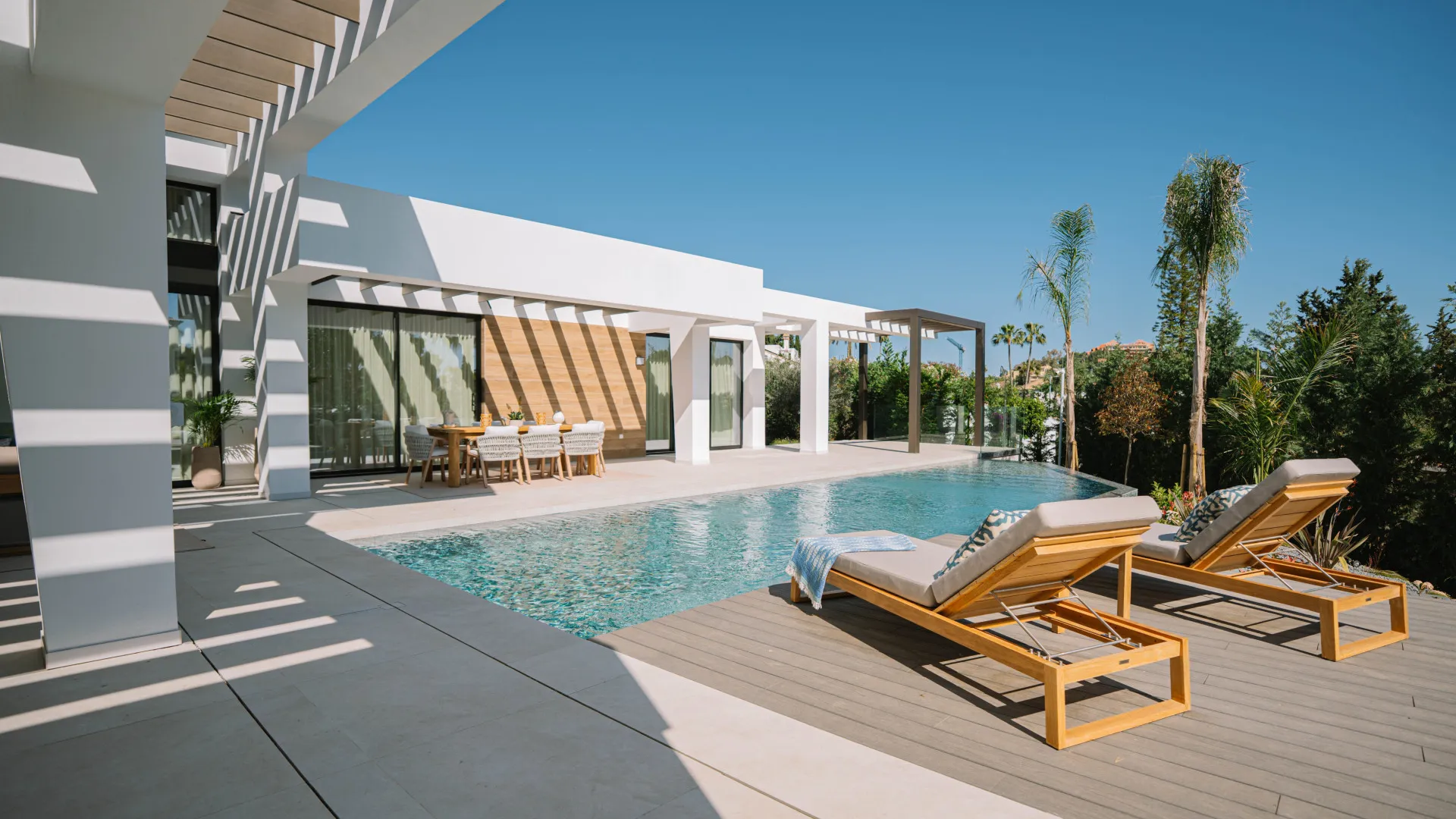 For sale Nueva Andalucia 4 bedrooms villa