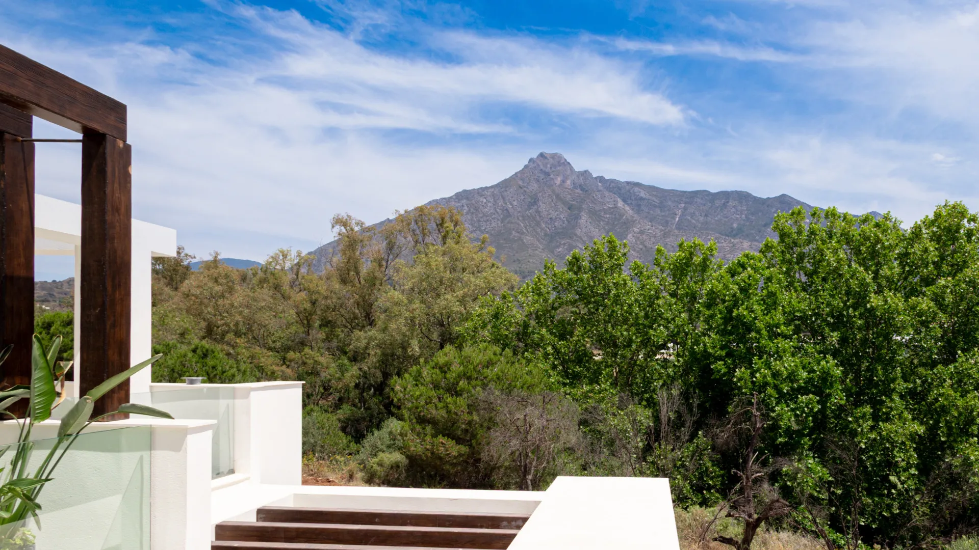 Duplex penthouse for sale in Señorio de Marbella