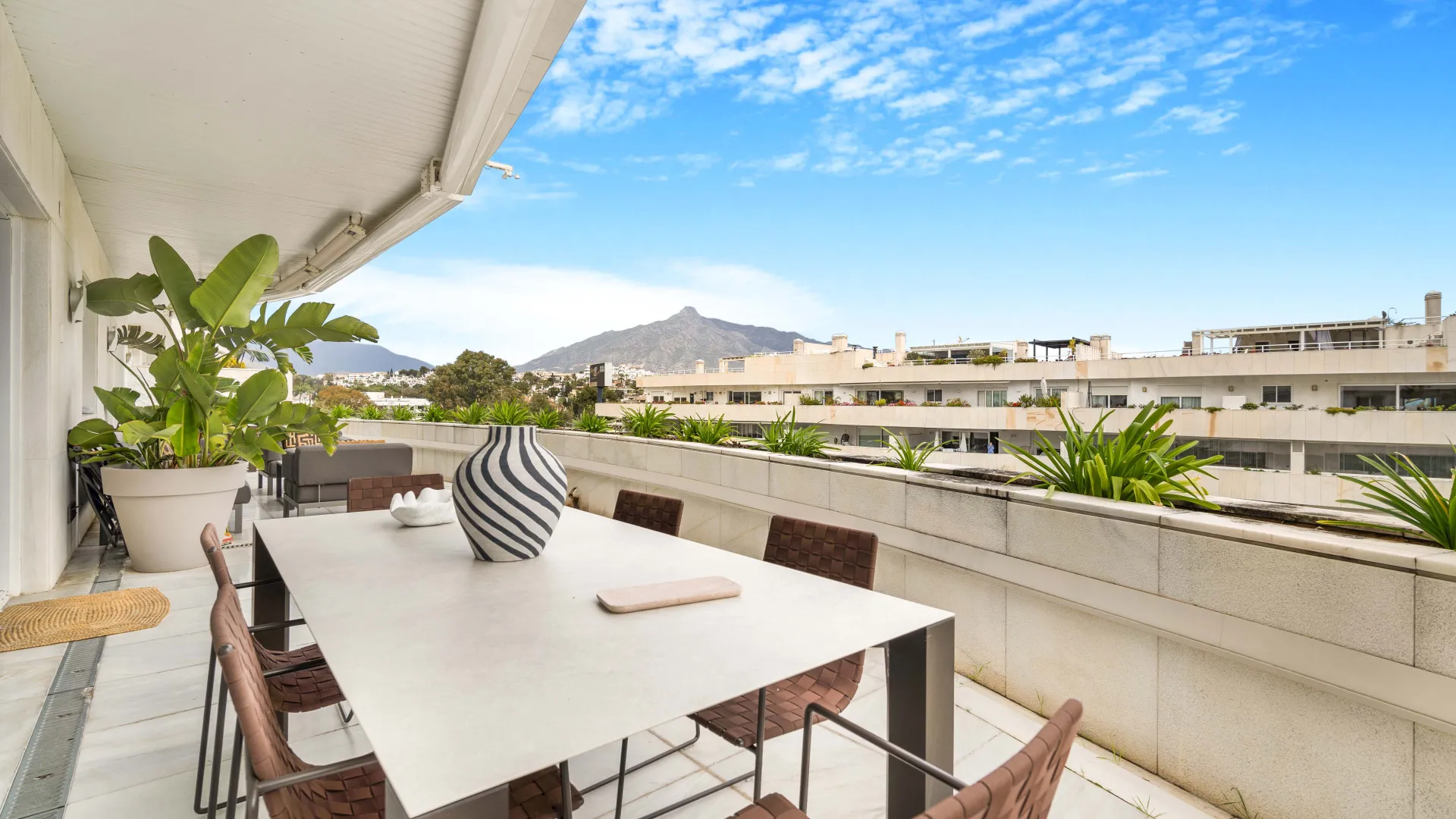 Comprar atico duplex en El Embrujo Banús con 4 dormitorios