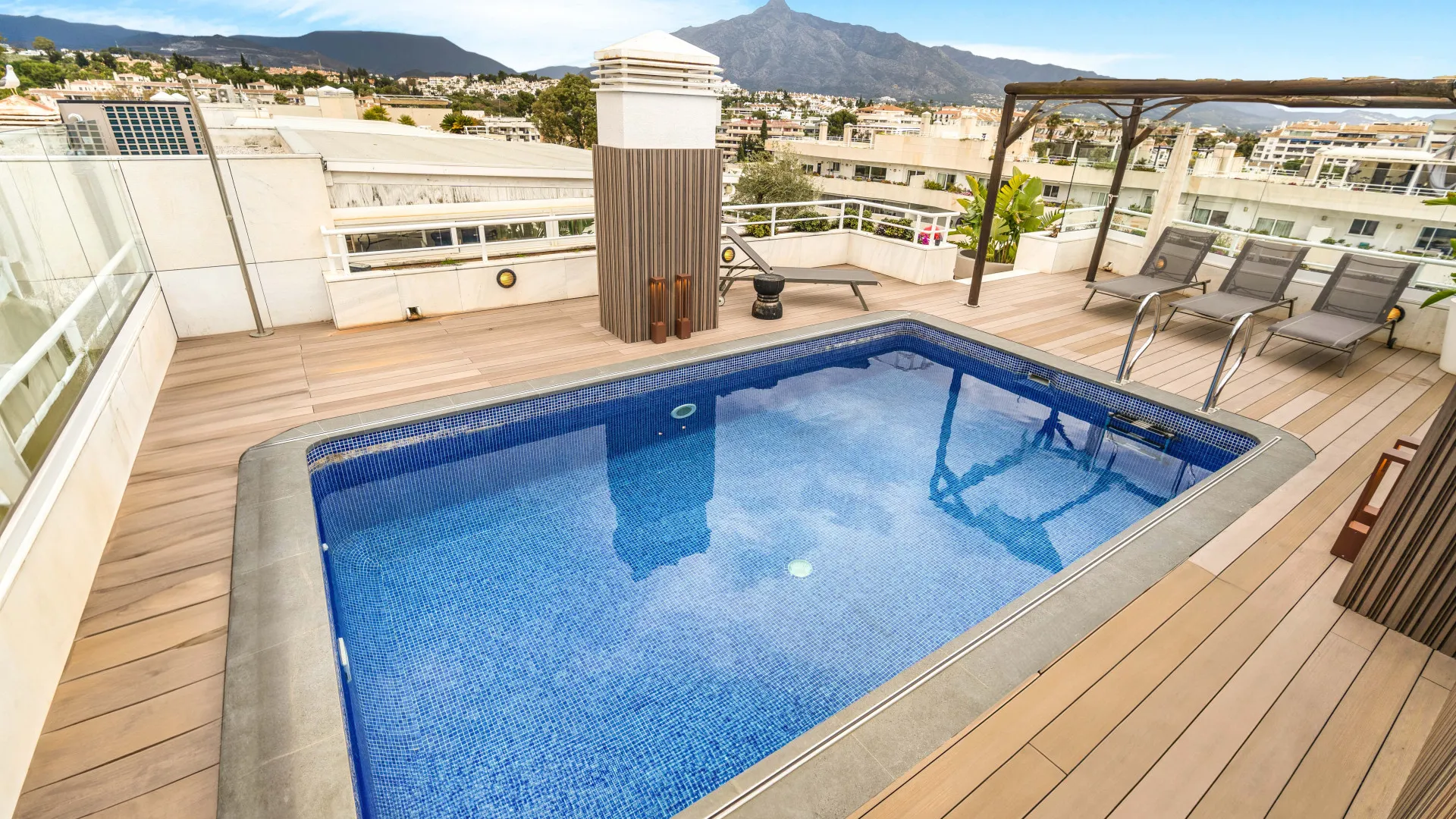 Comprar atico duplex en El Embrujo Banús con 4 dormitorios