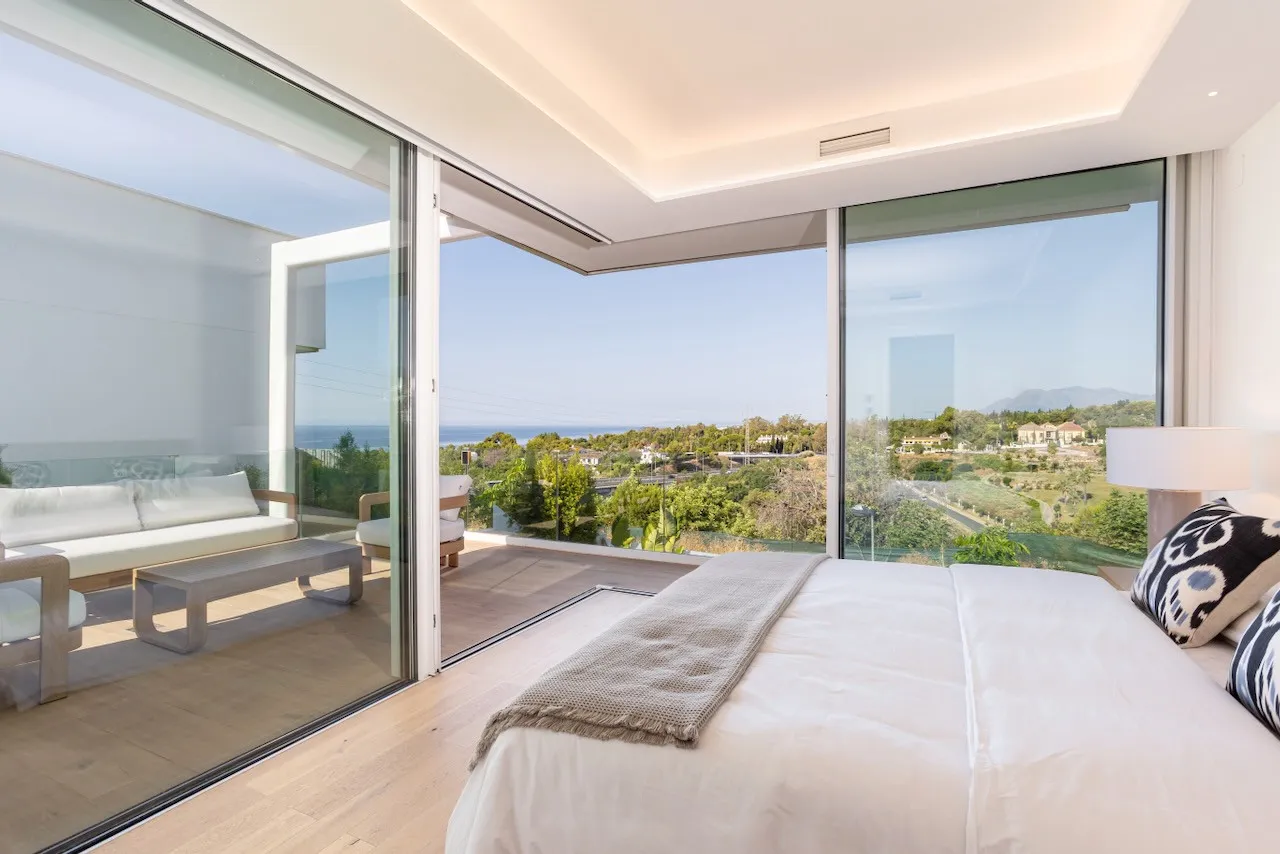 For sale Valdeolletas villa with 4 bedrooms