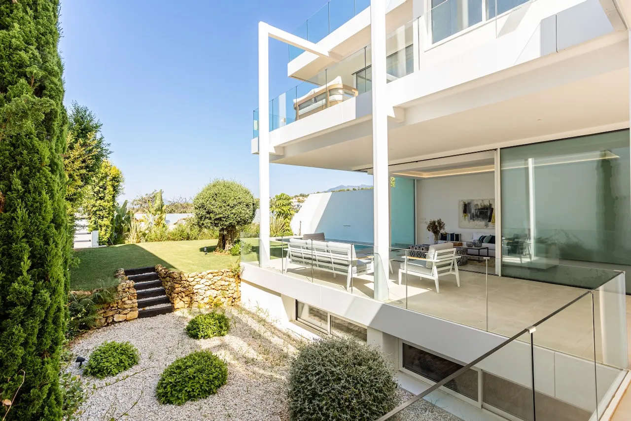 For sale Valdeolletas villa with 4 bedrooms