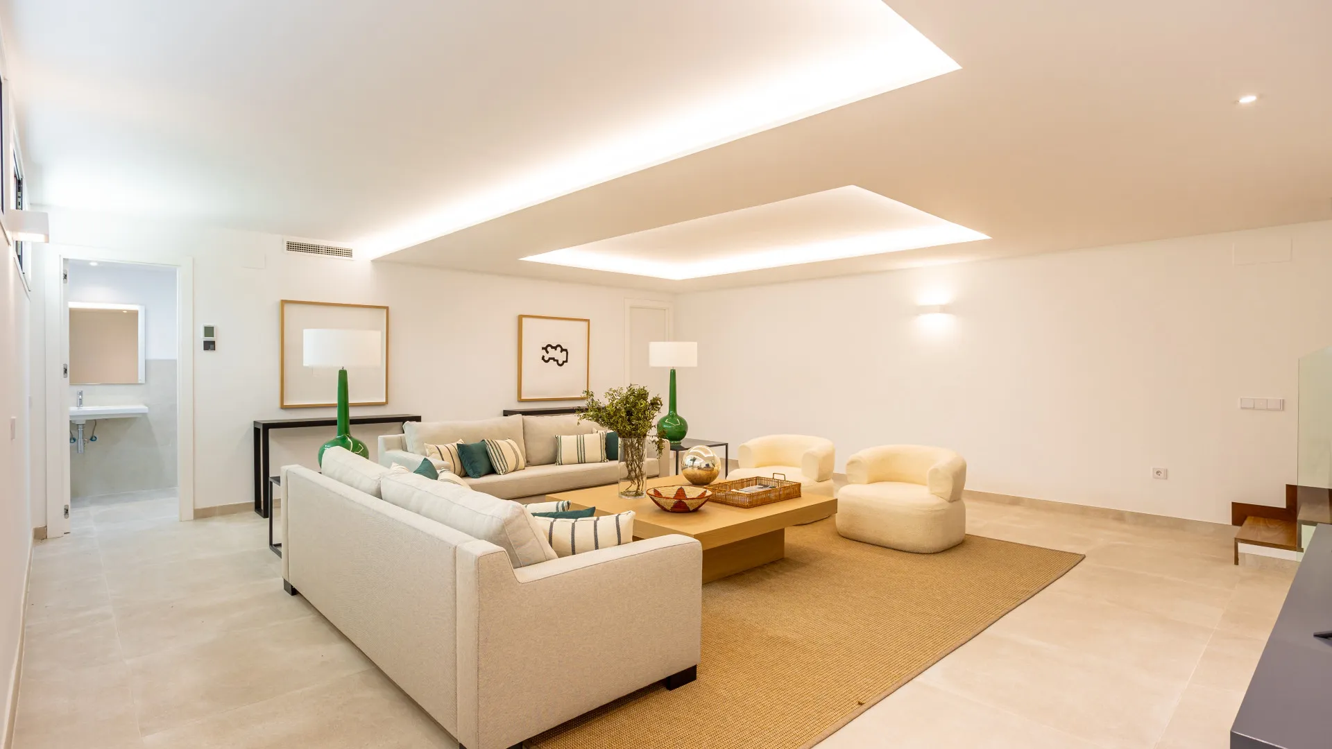 For sale Valdeolletas villa with 4 bedrooms