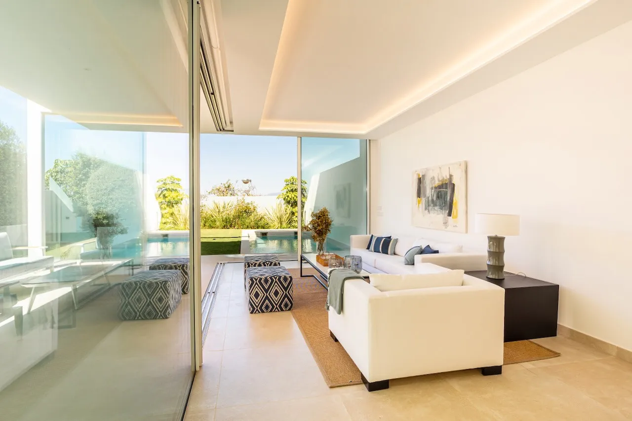 For sale Valdeolletas villa with 4 bedrooms